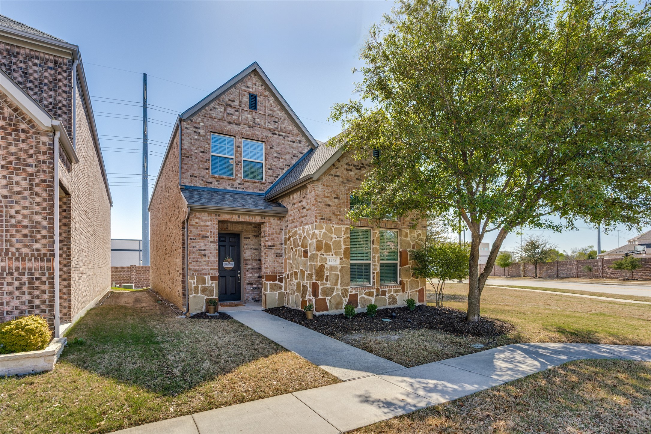 1428 Pebble Way