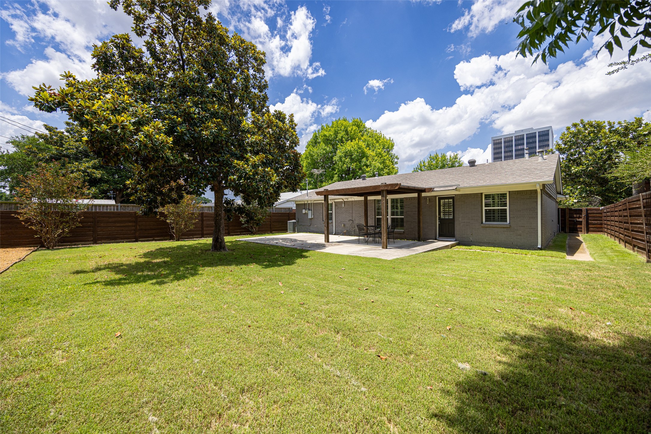 314 N Cottonwood Drive