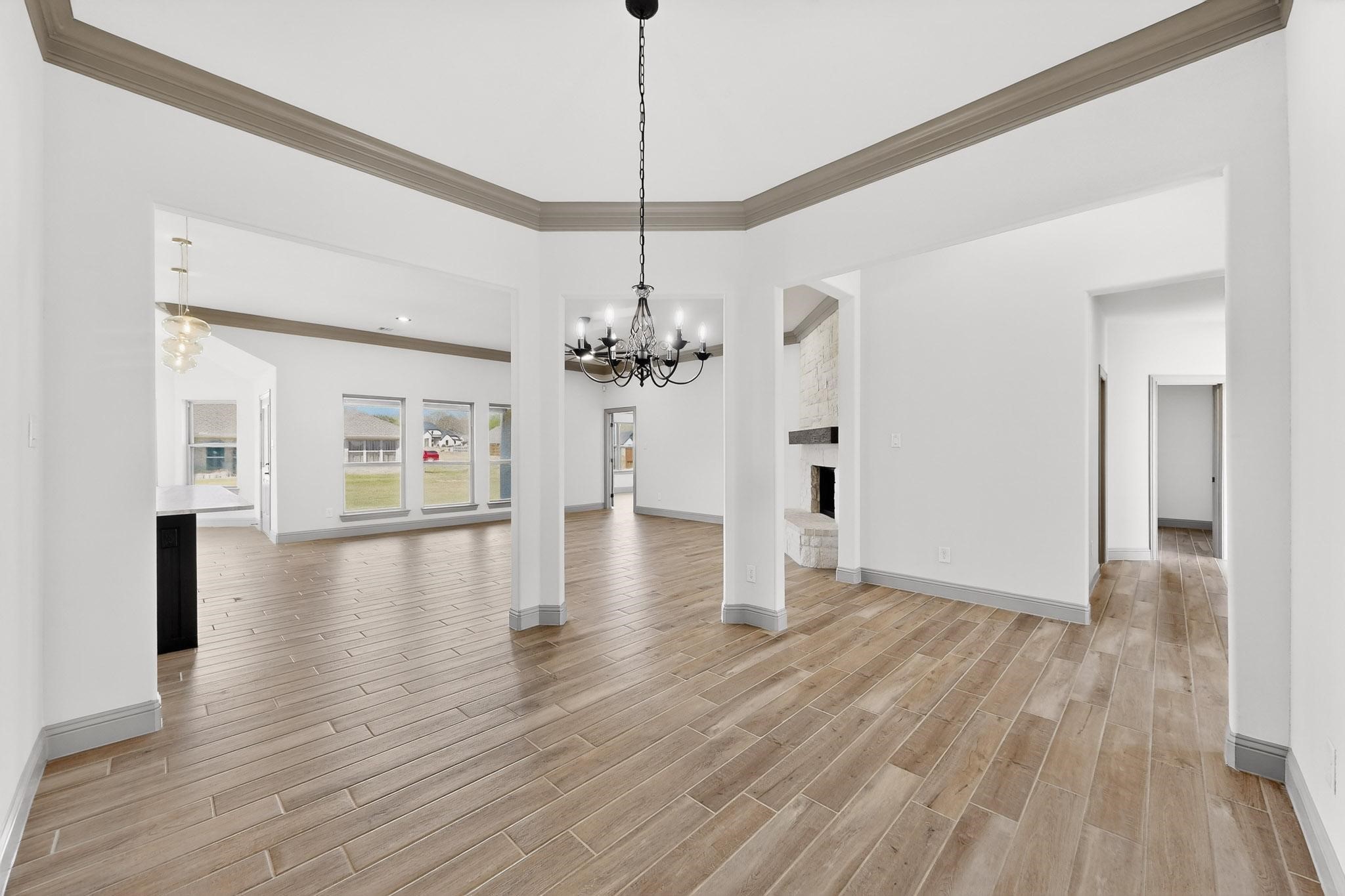 906 Maxine Drive