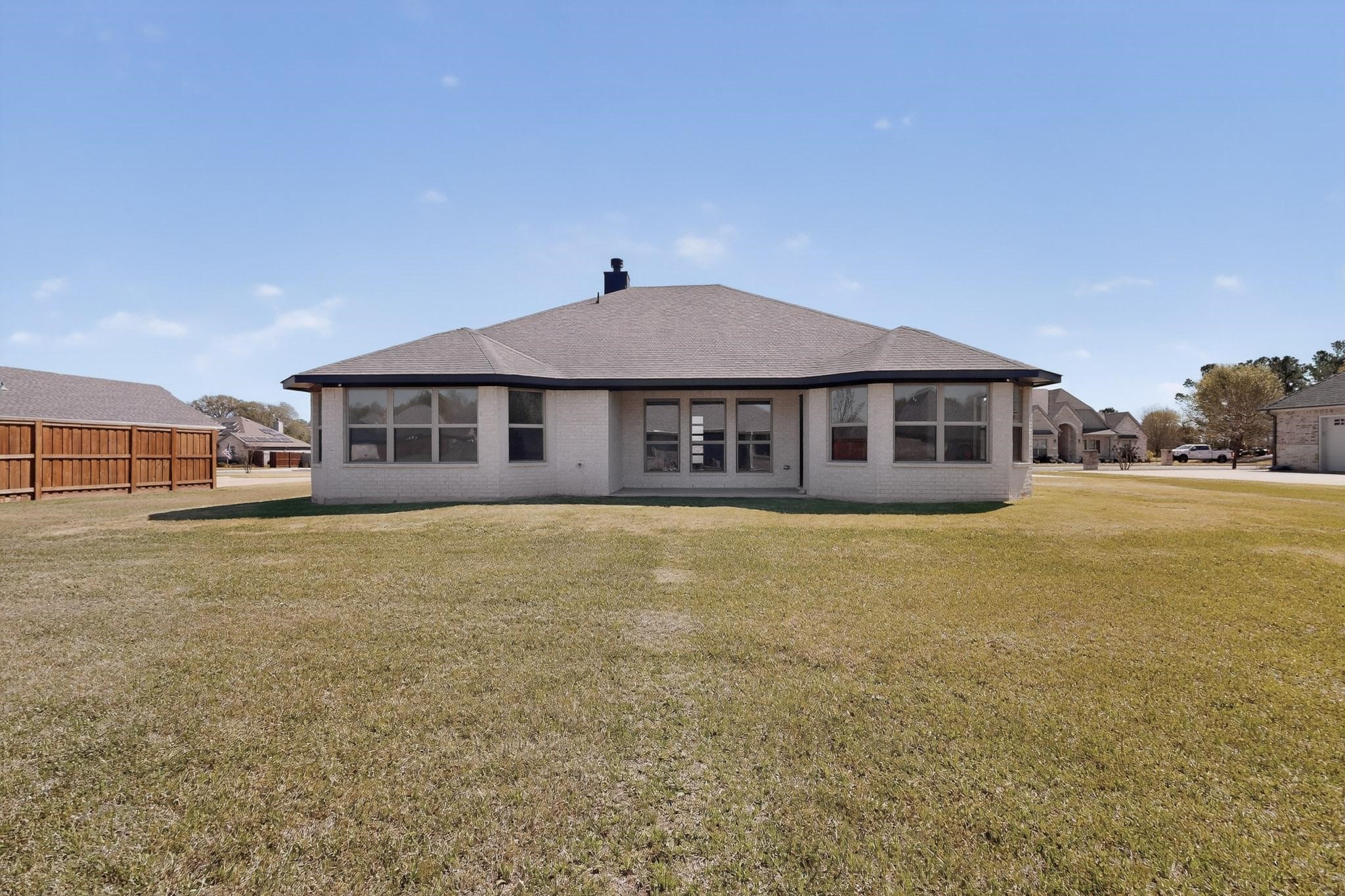 906 Maxine Drive