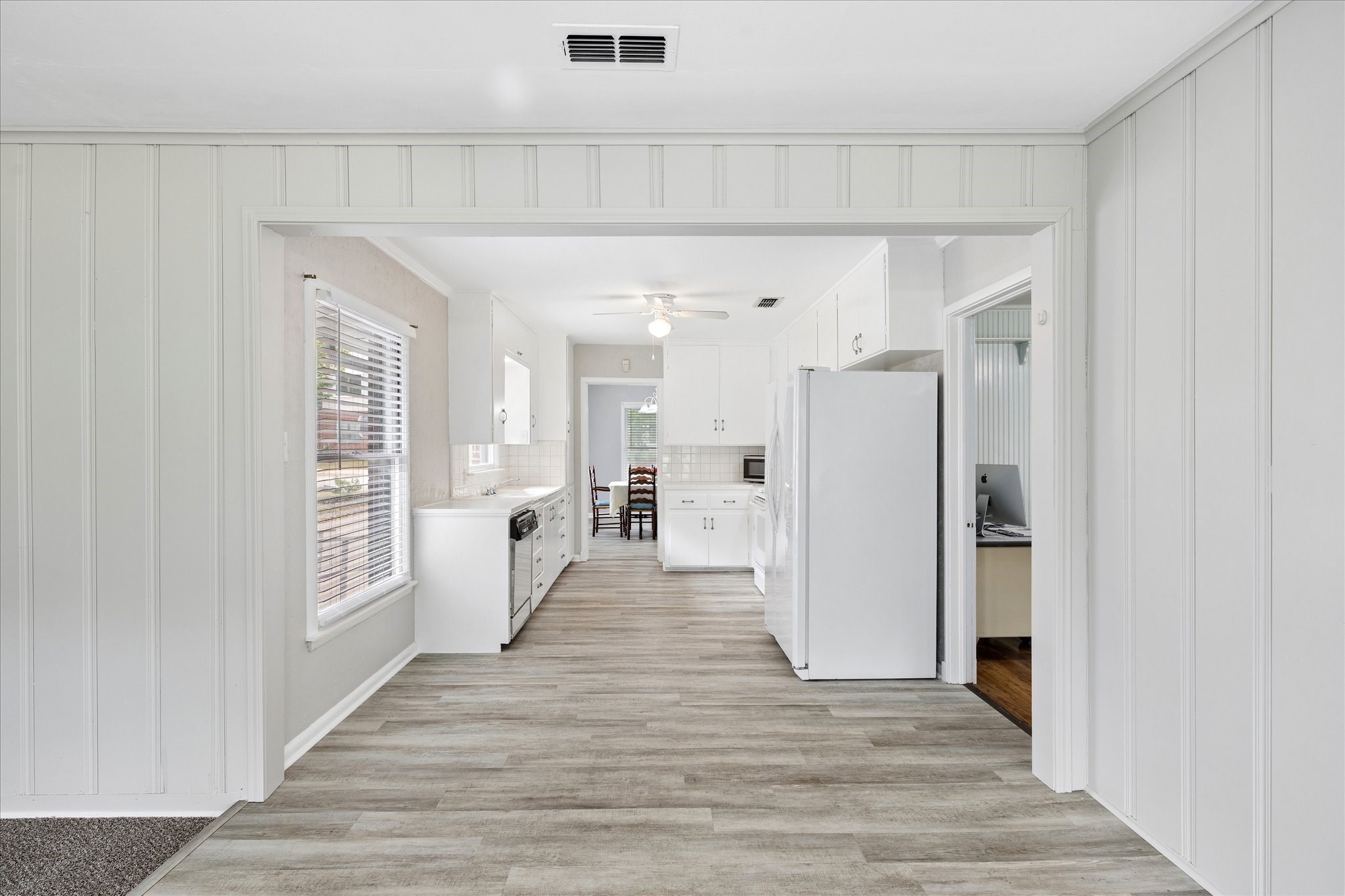 206 S Davis Drive