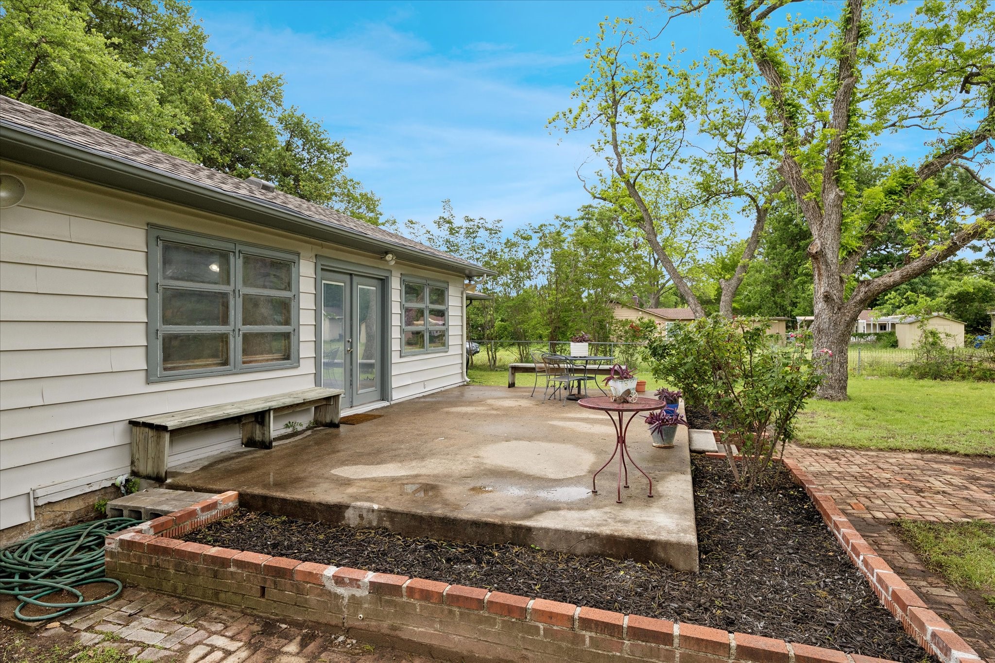 206 S Davis Drive