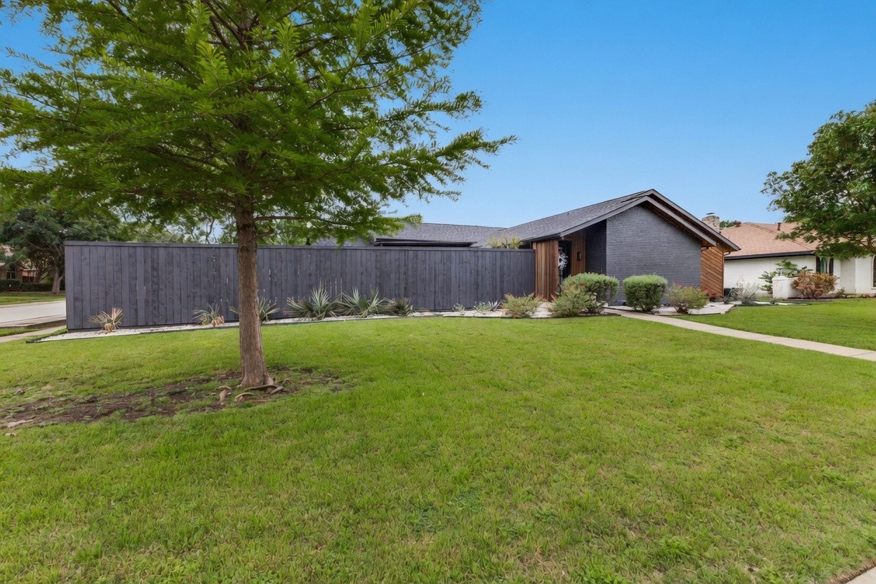 2300 Regal Road