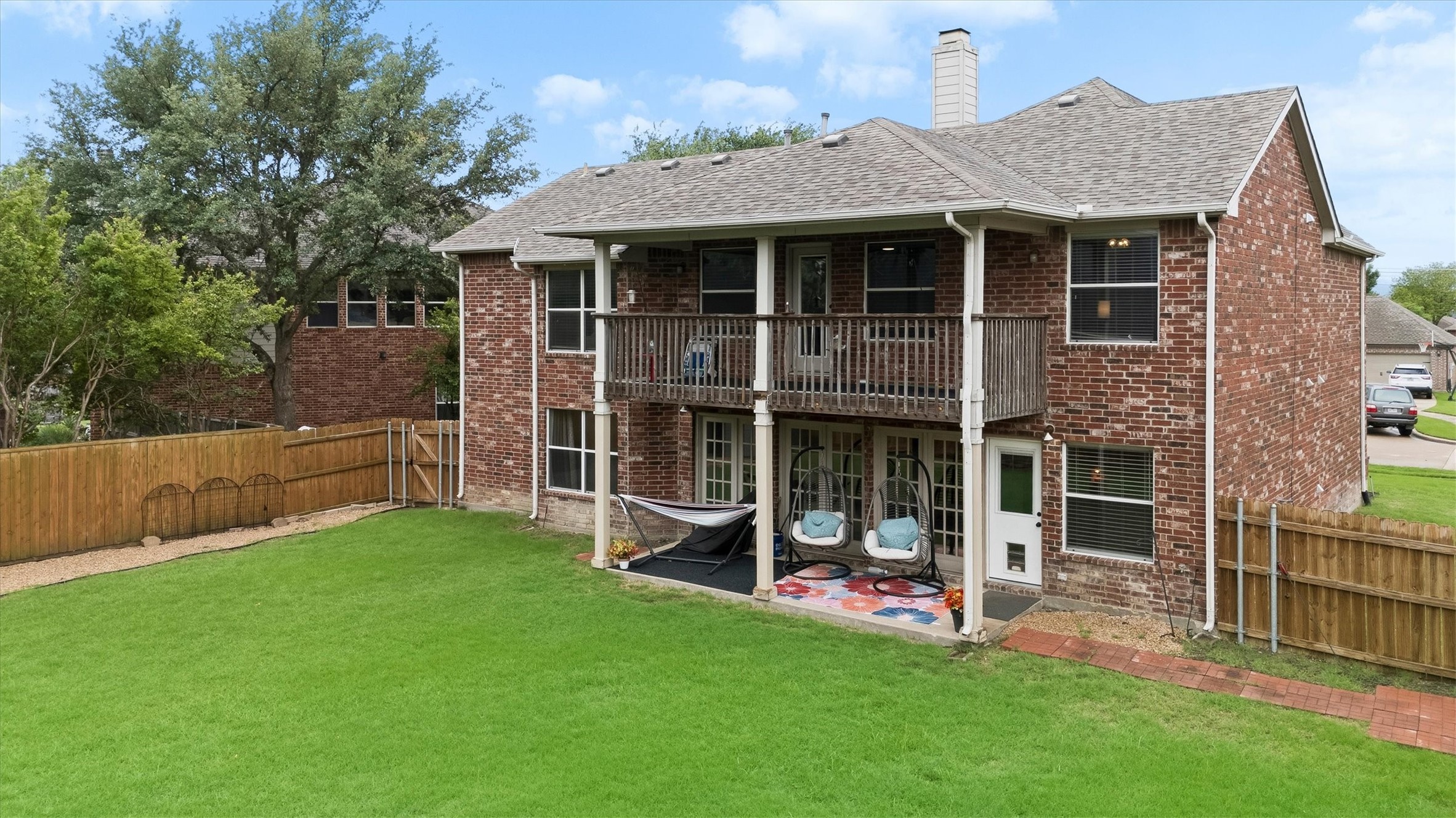 1904 Crystal Court