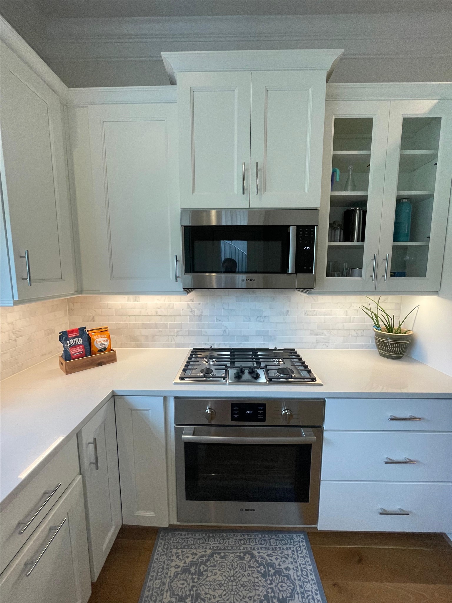 7333 Valley View Lane 404