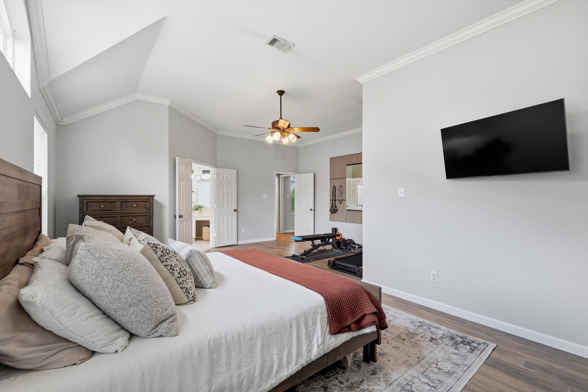 5816 Bentley Lane