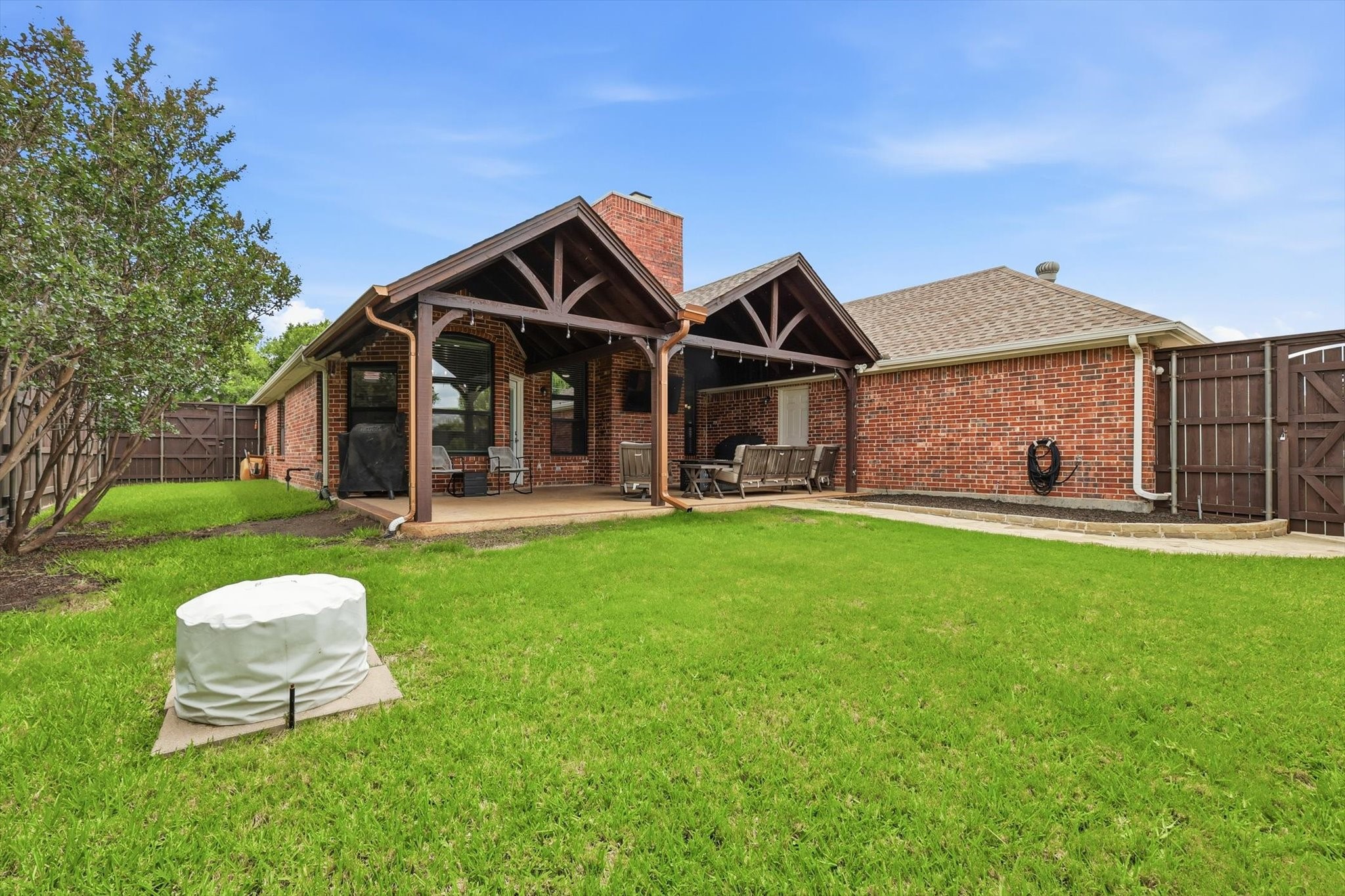 5816 Bentley Lane