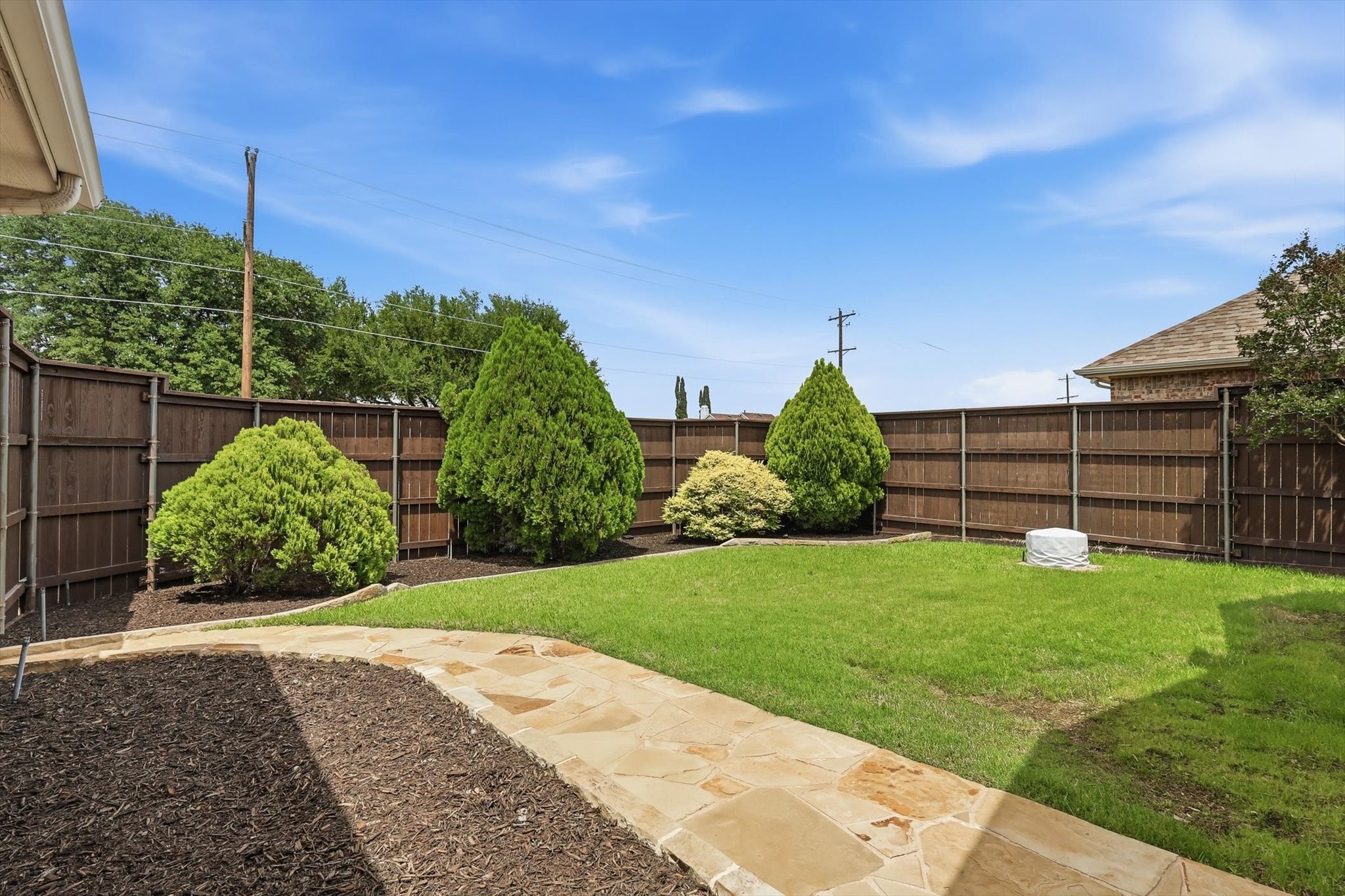 5816 Bentley Lane