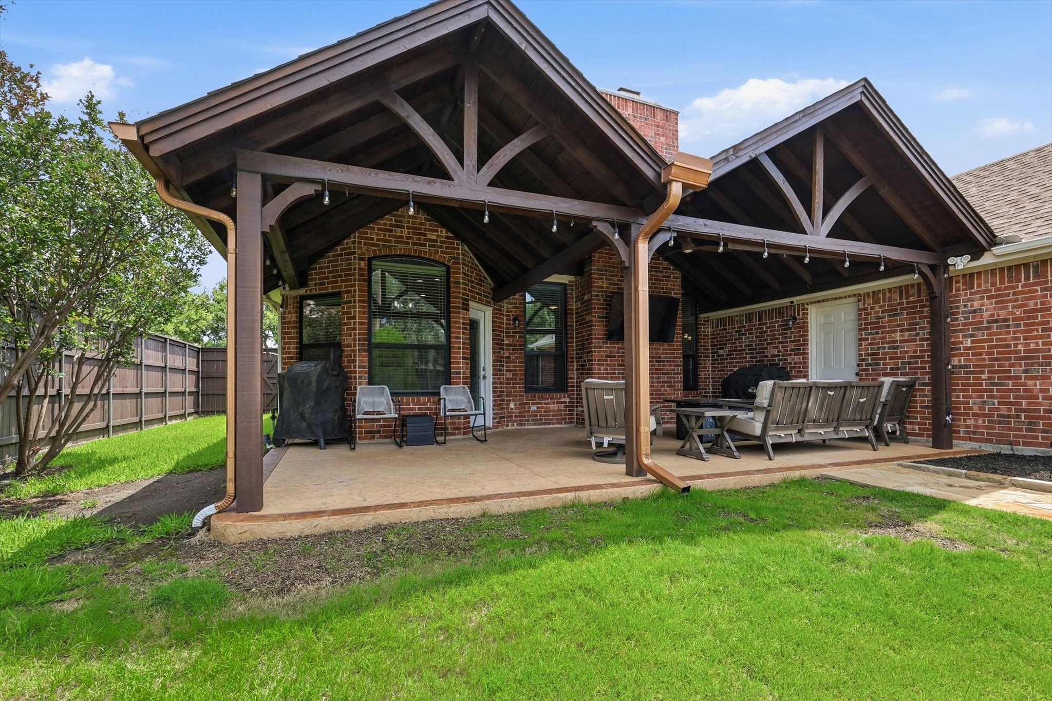 5816 Bentley Lane