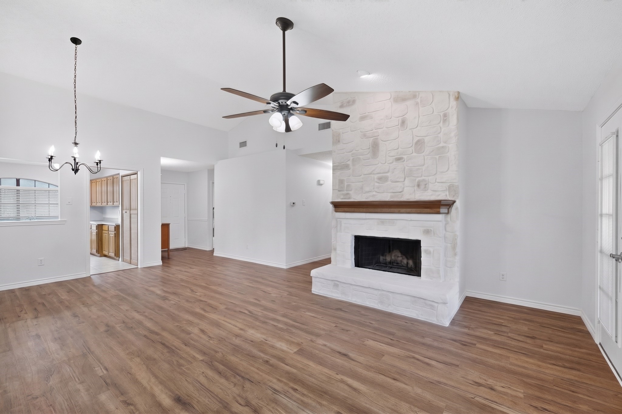 1917 Village Creek Drive