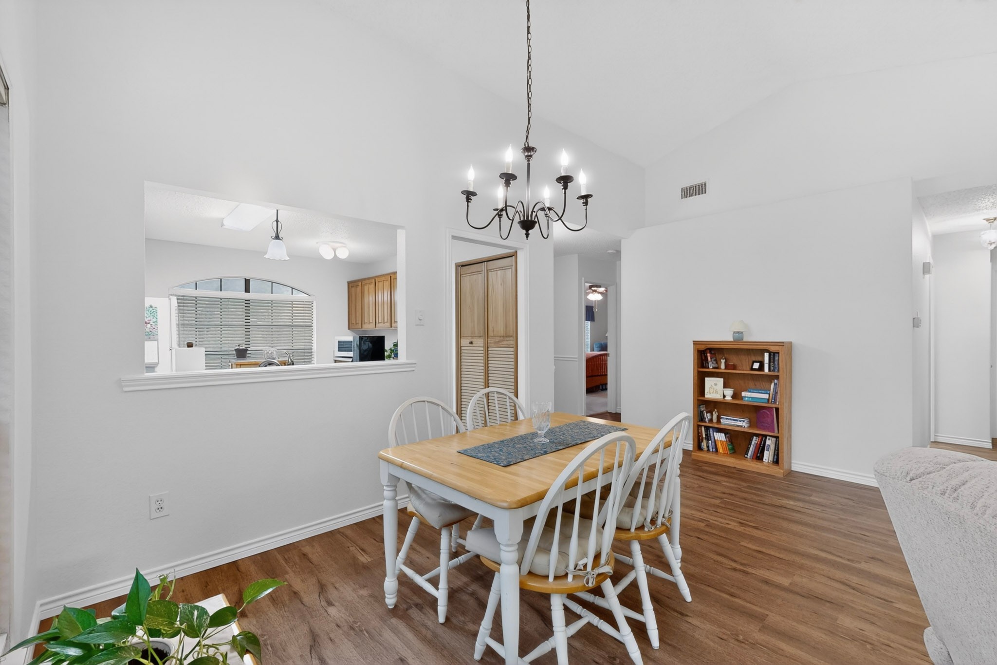 1917 Village Creek Drive