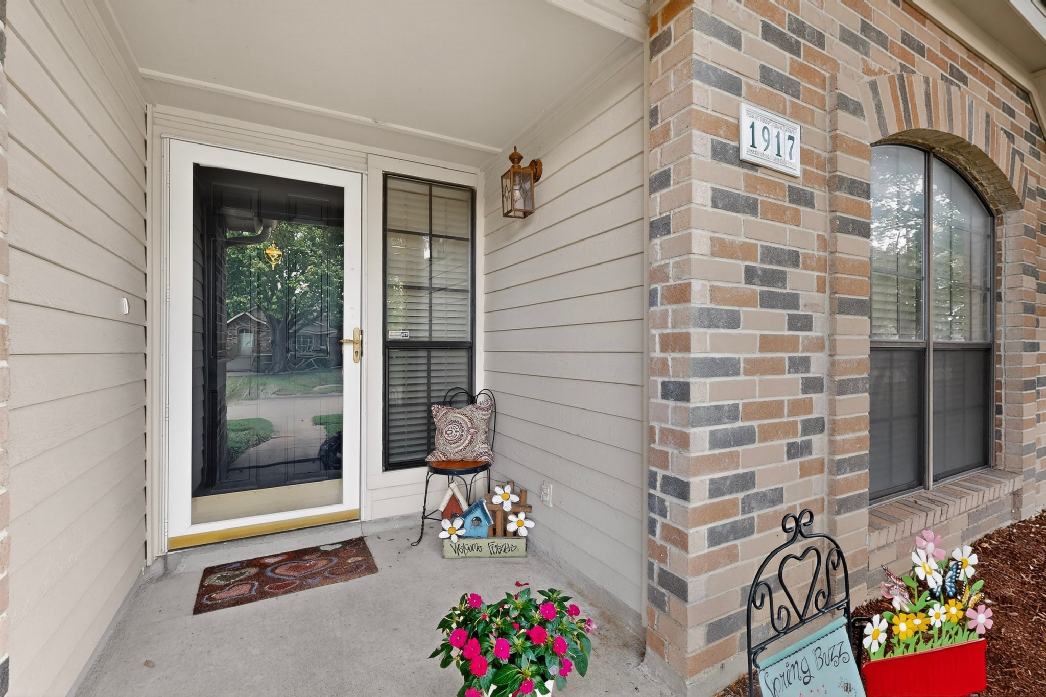 1917 Village Creek Drive