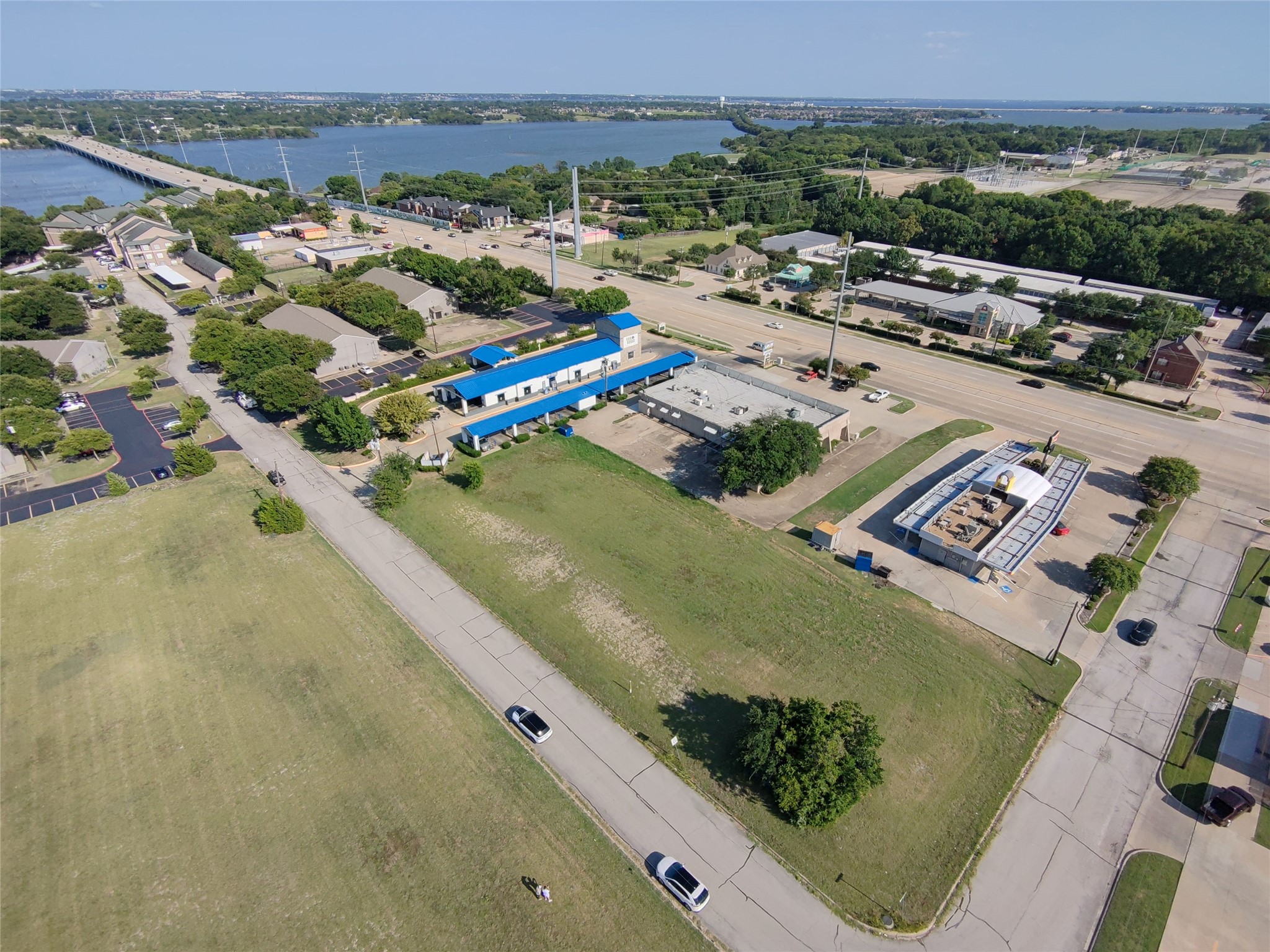 5310 Lakeview Parkway
