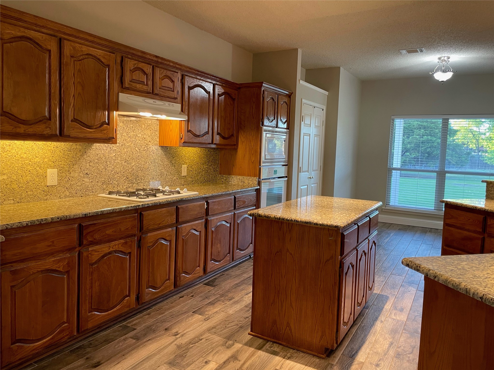 1614 N Timber Brook Drive