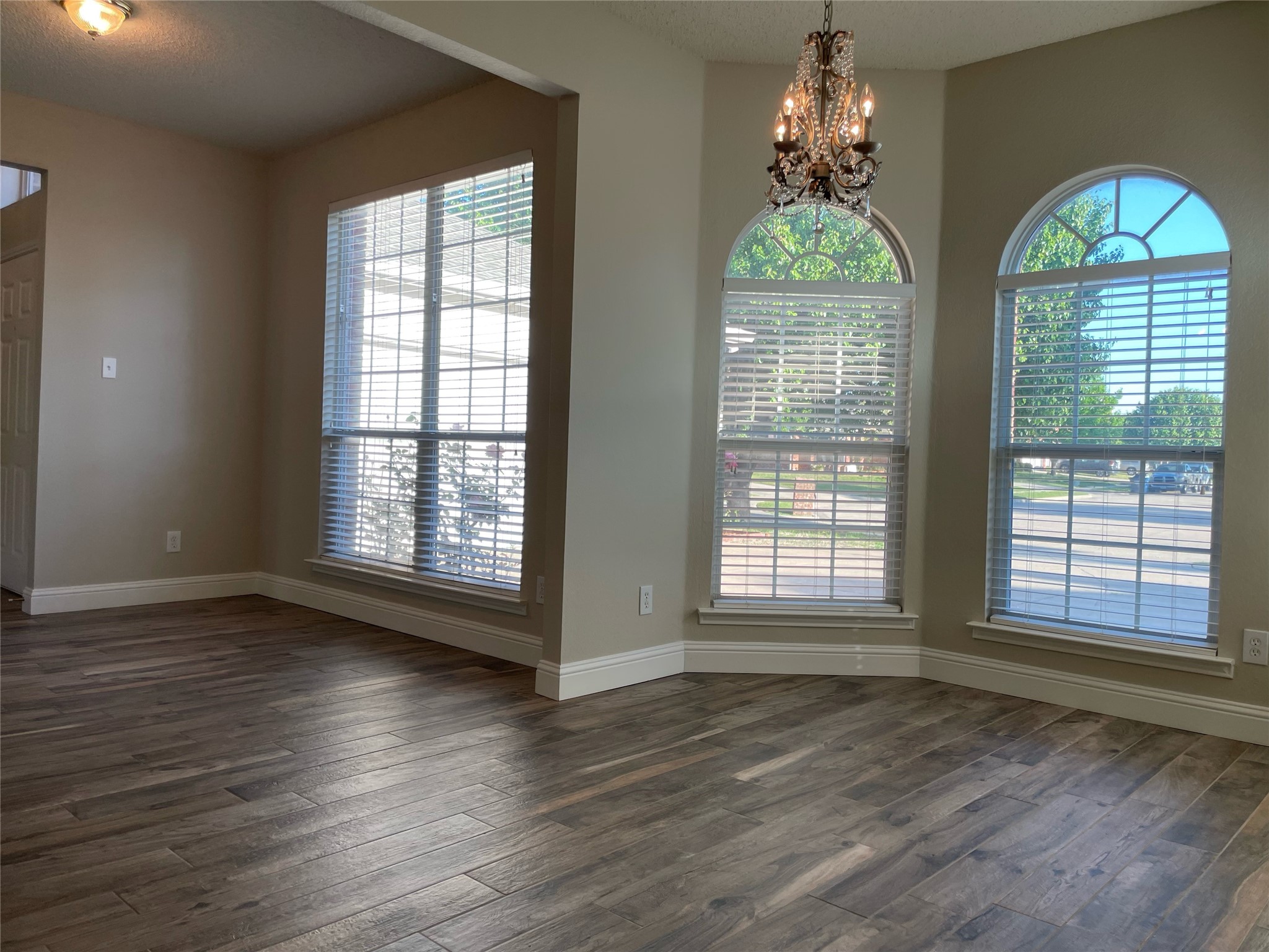 1614 N Timber Brook Drive
