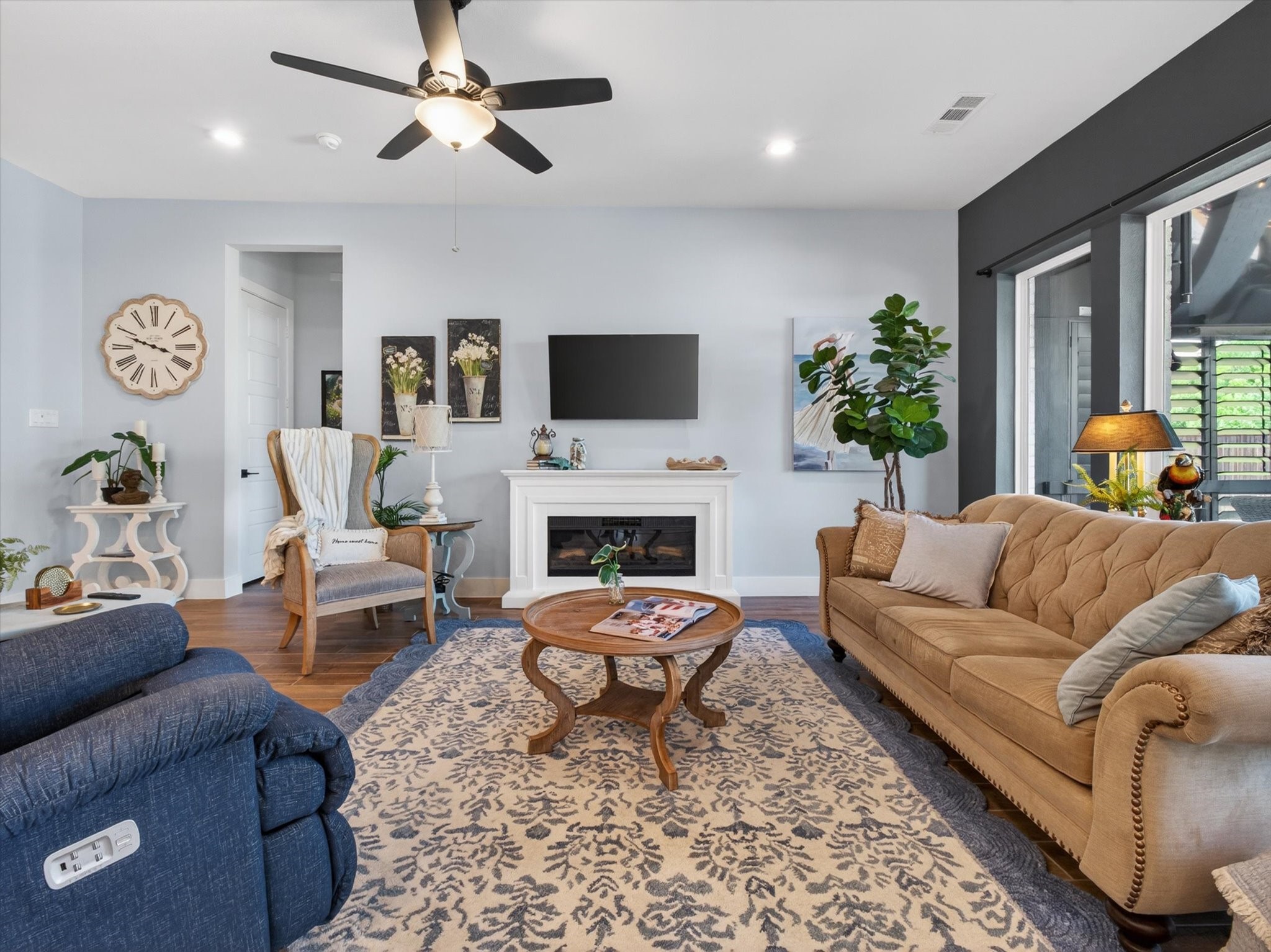 3816 Chesapeake Way