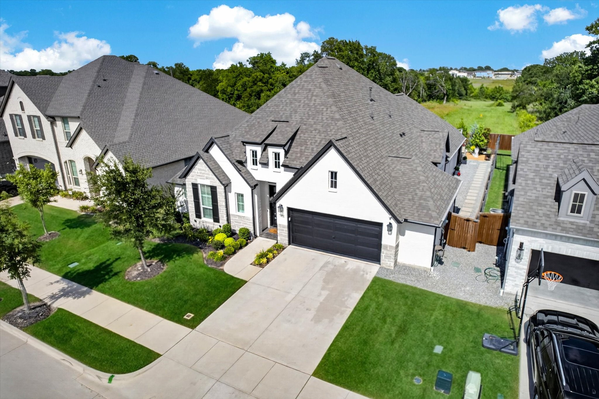 3816 Chesapeake Way