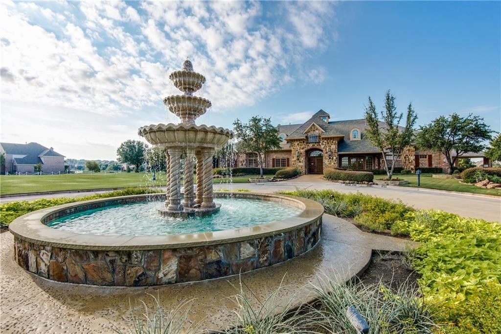 4193 Victory Drive