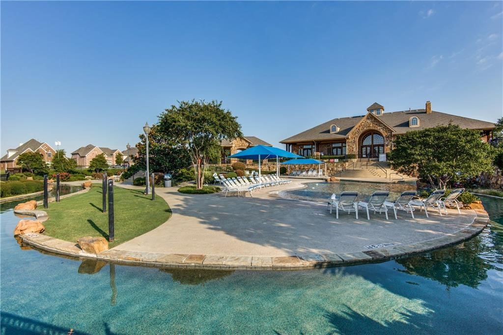 4193 Victory Drive