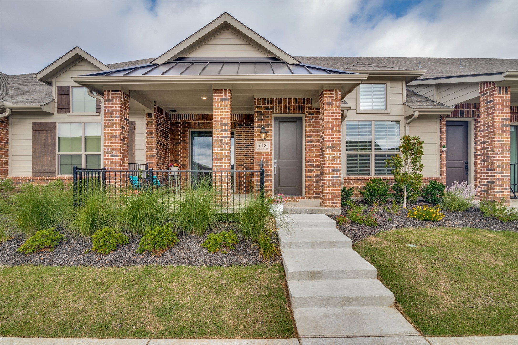 618 Tall Grass Trail