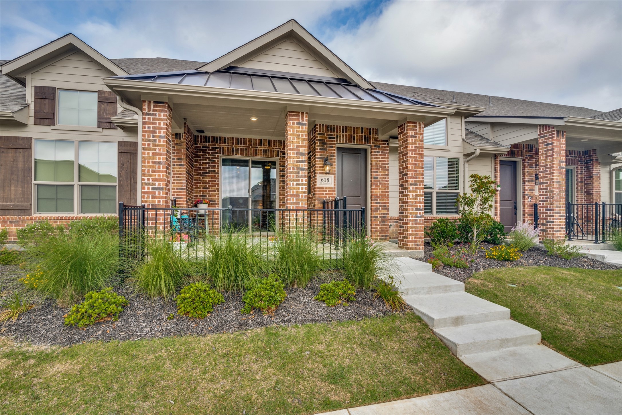 618 Tall Grass Trail