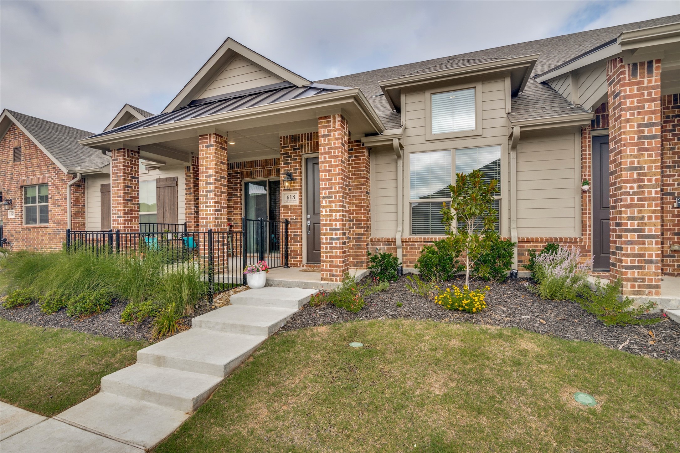 618 Tall Grass Trail