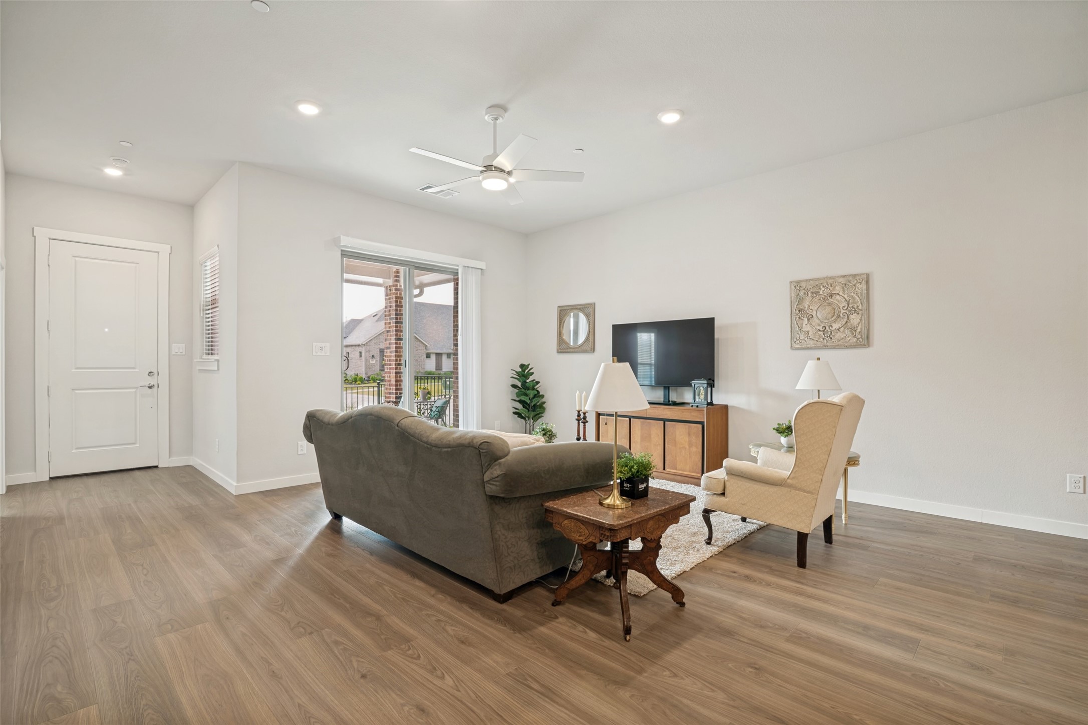 618 Tall Grass Trail