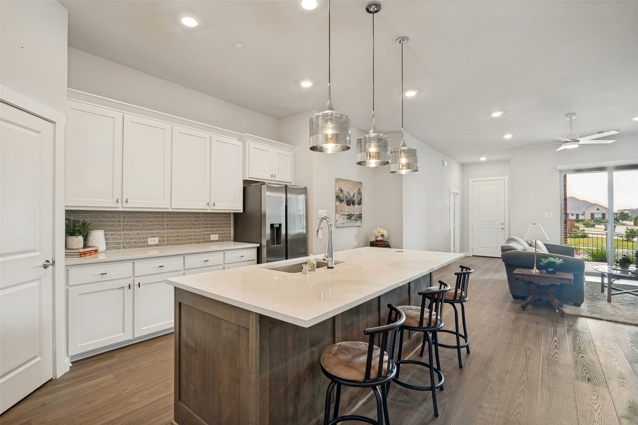 618 Tall Grass Trail