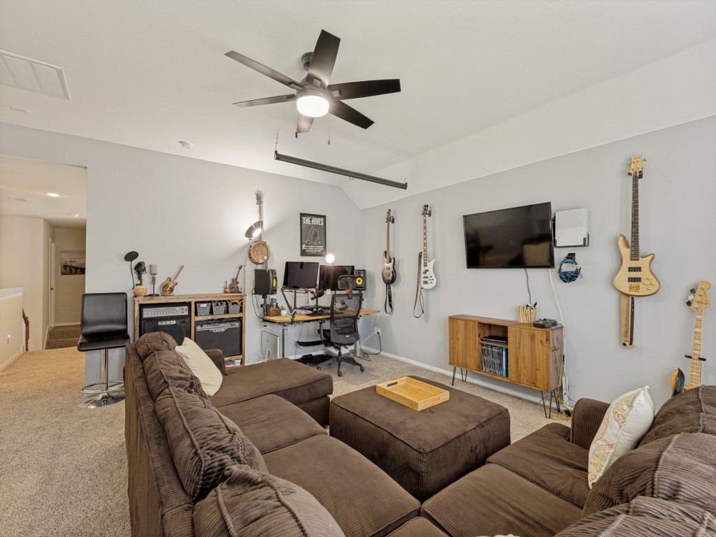607 Chalk Hill Lane