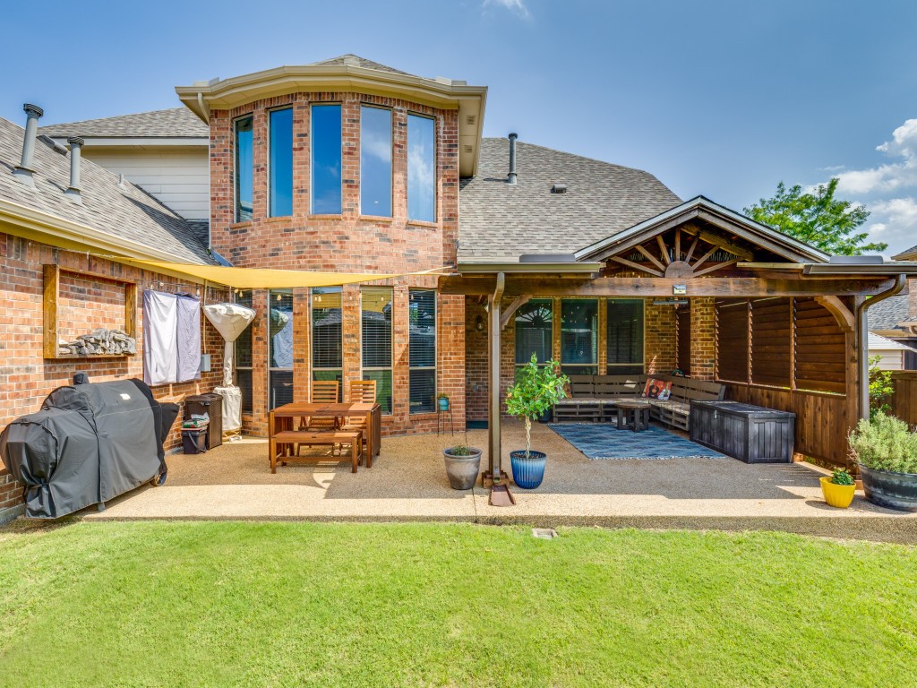 607 Chalk Hill Lane