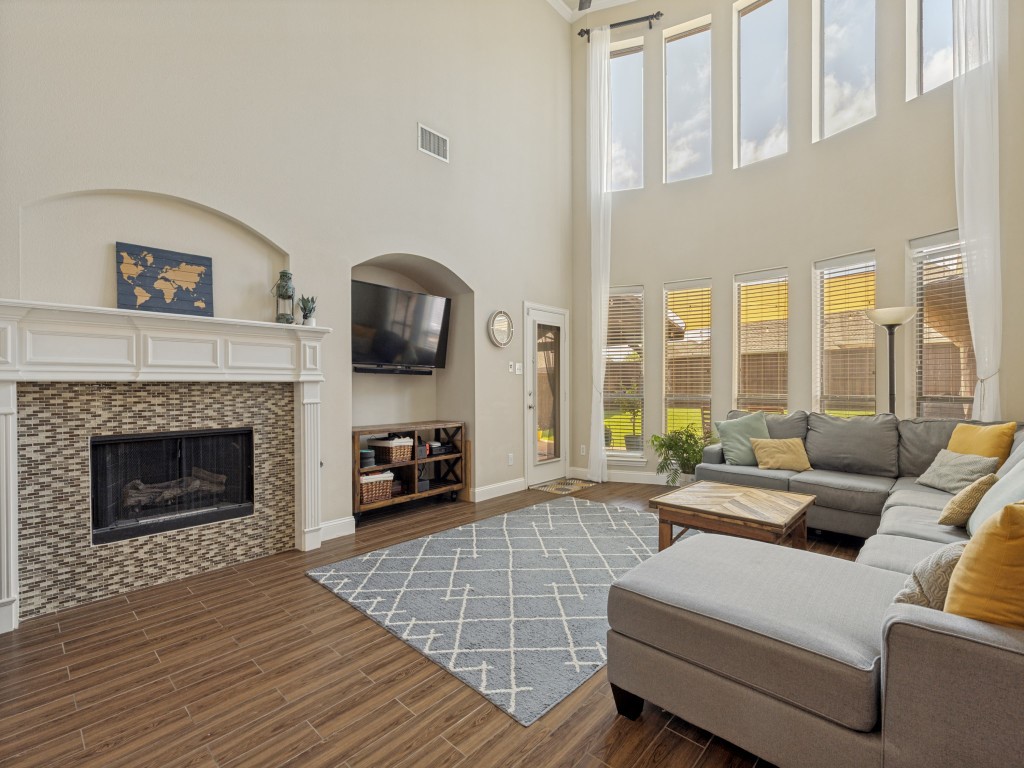 607 Chalk Hill Lane