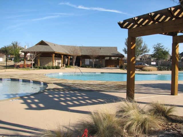 324 HIGHLAND GLEN