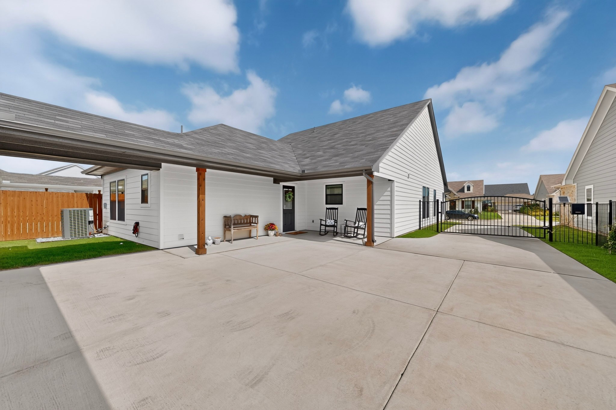 1573 Saylee Lane