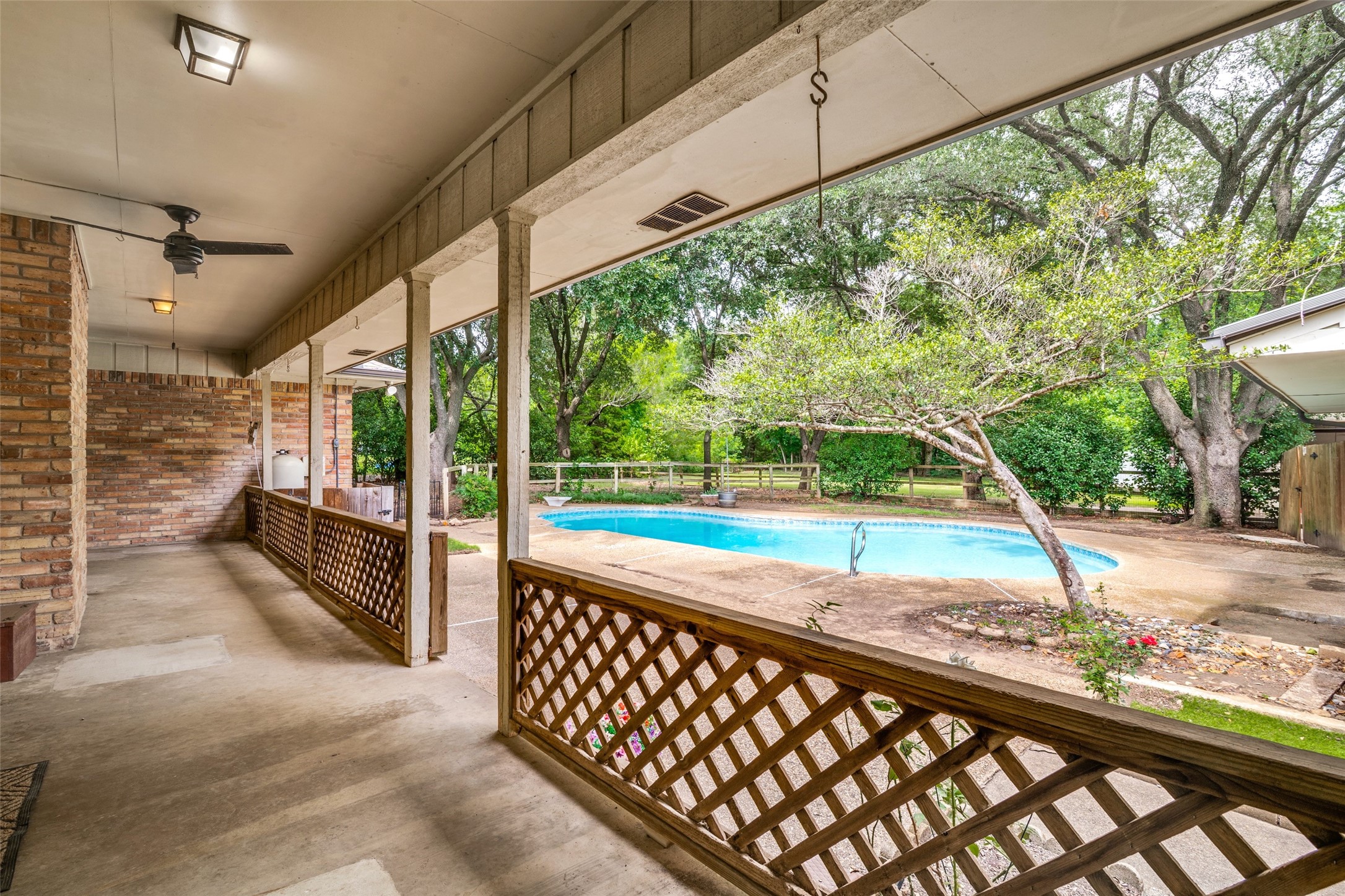 5802 Pecan Grove Drive