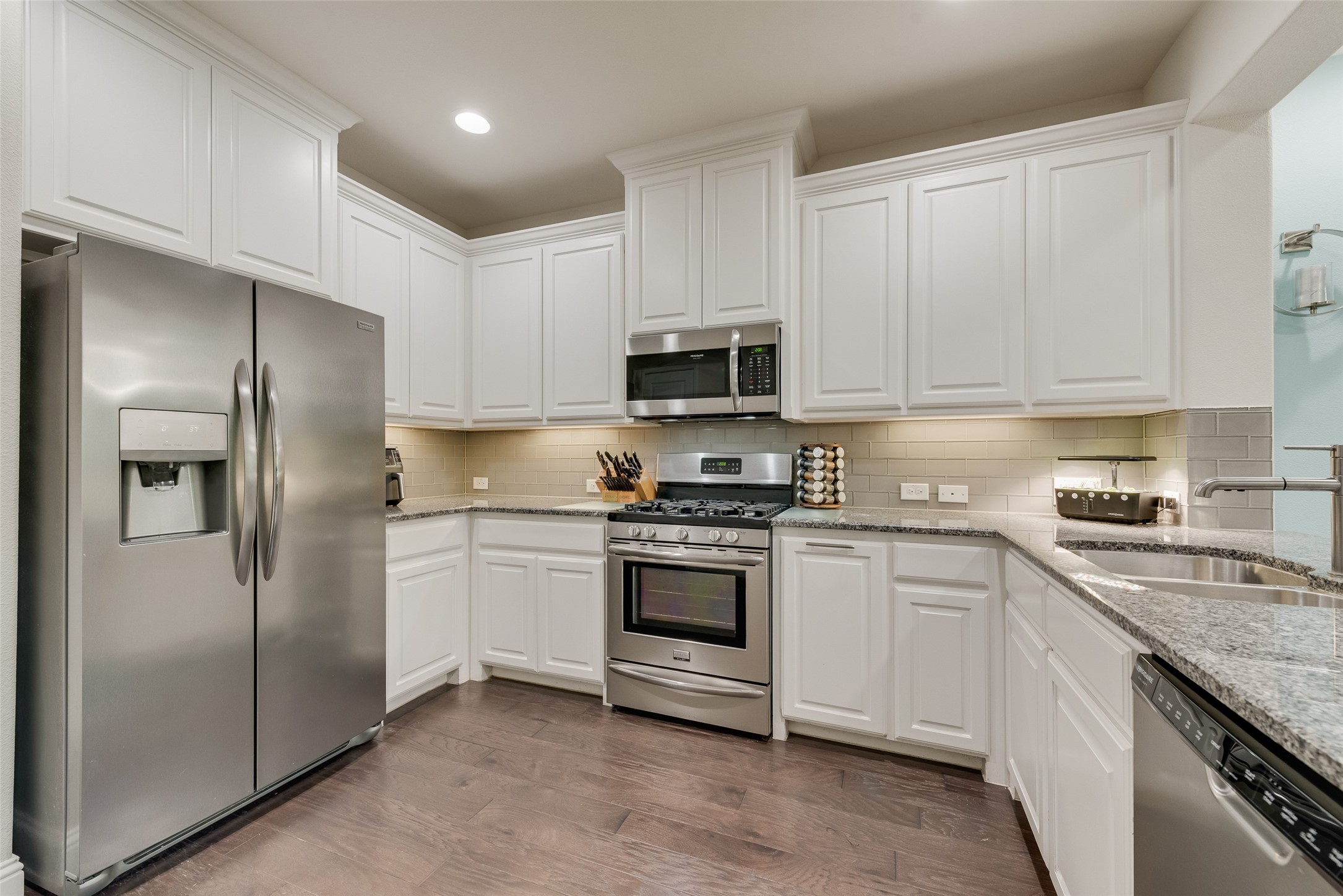 3704 Lantern Lane