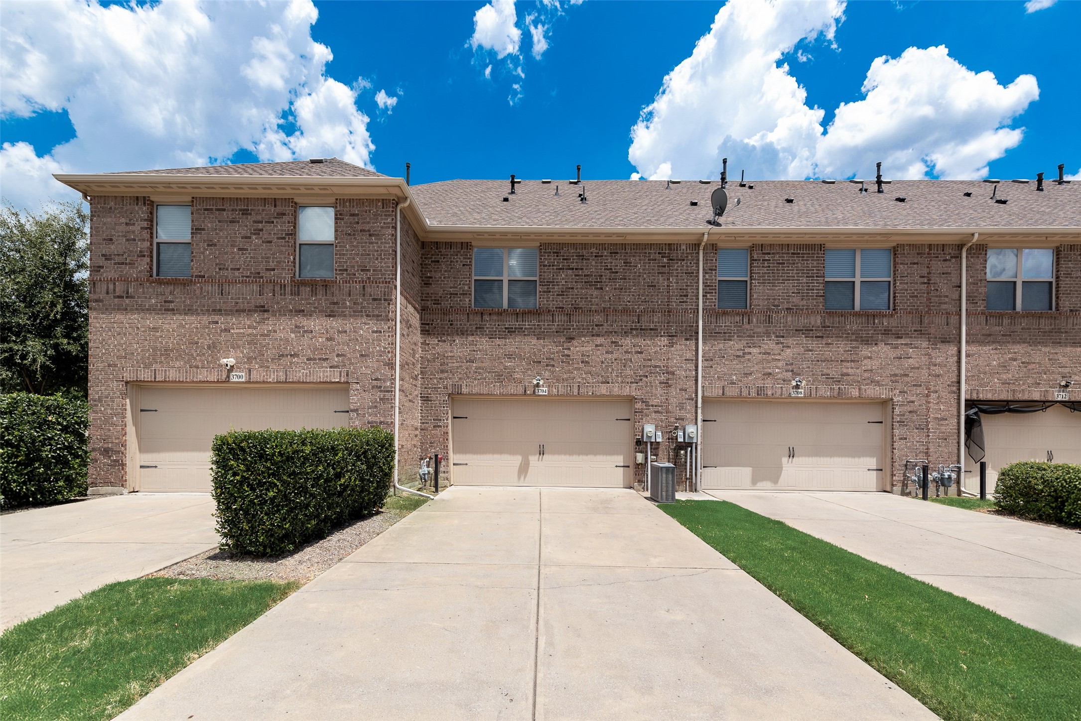 3704 Lantern Lane