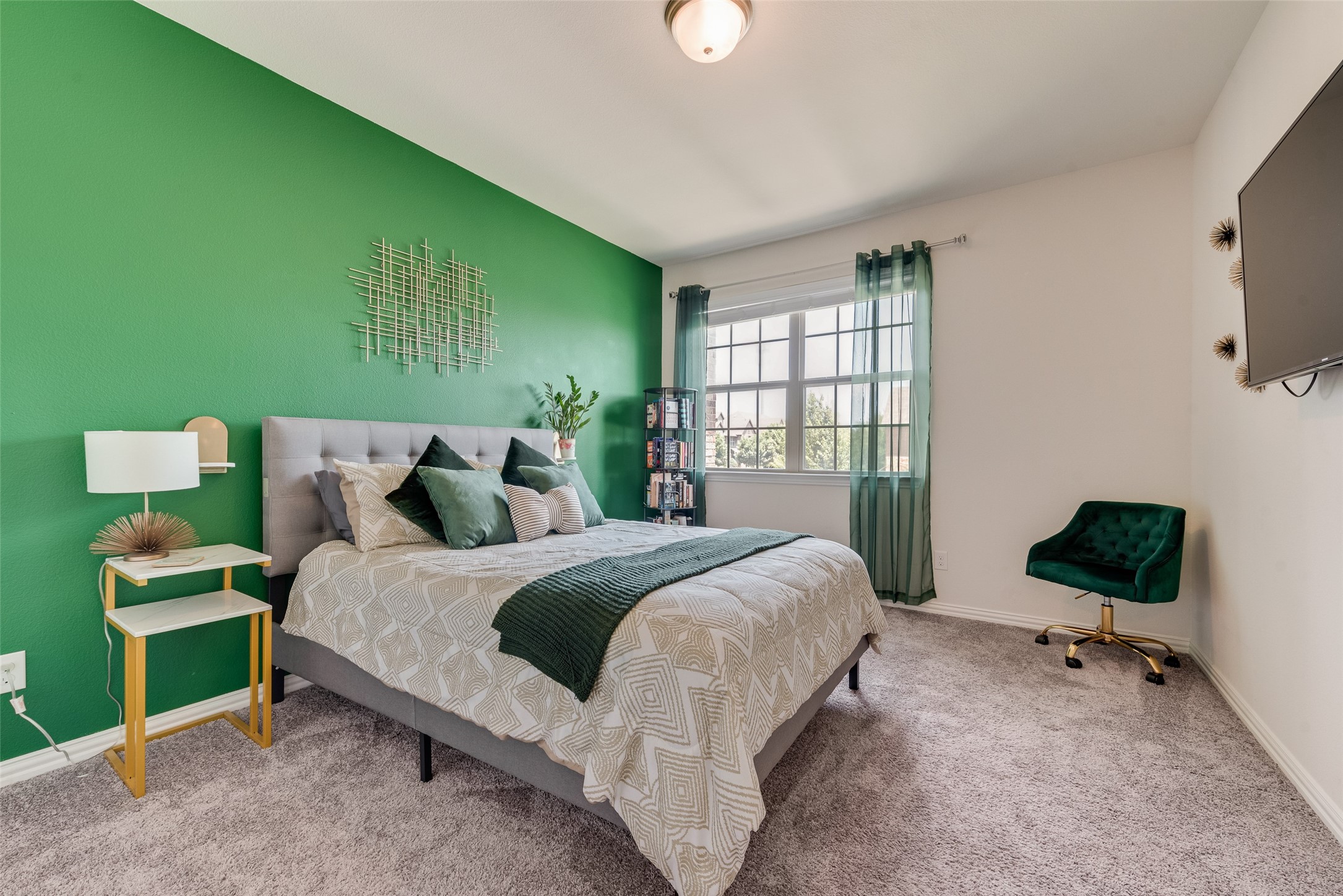 3704 Lantern Lane