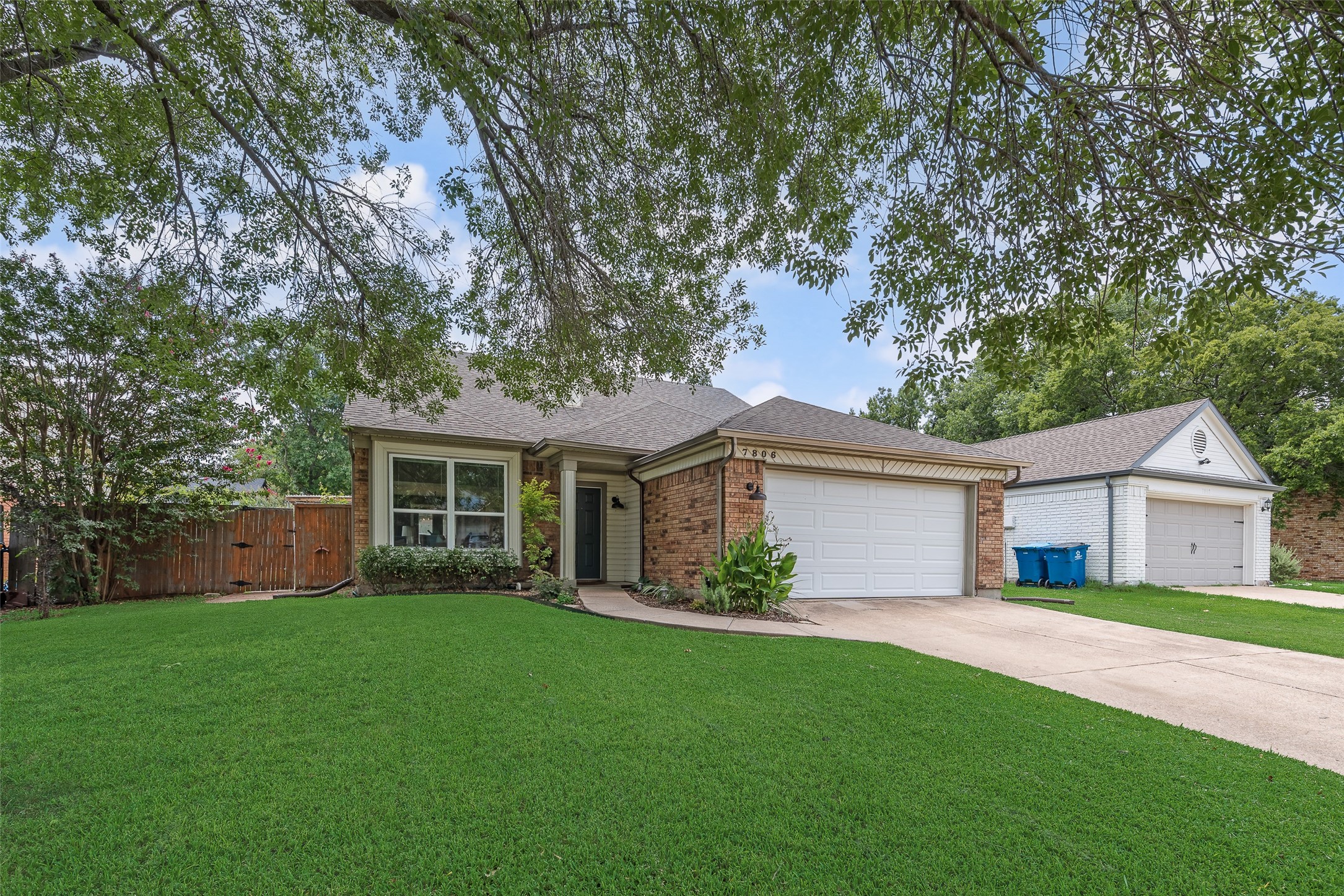 7806 Park Lane