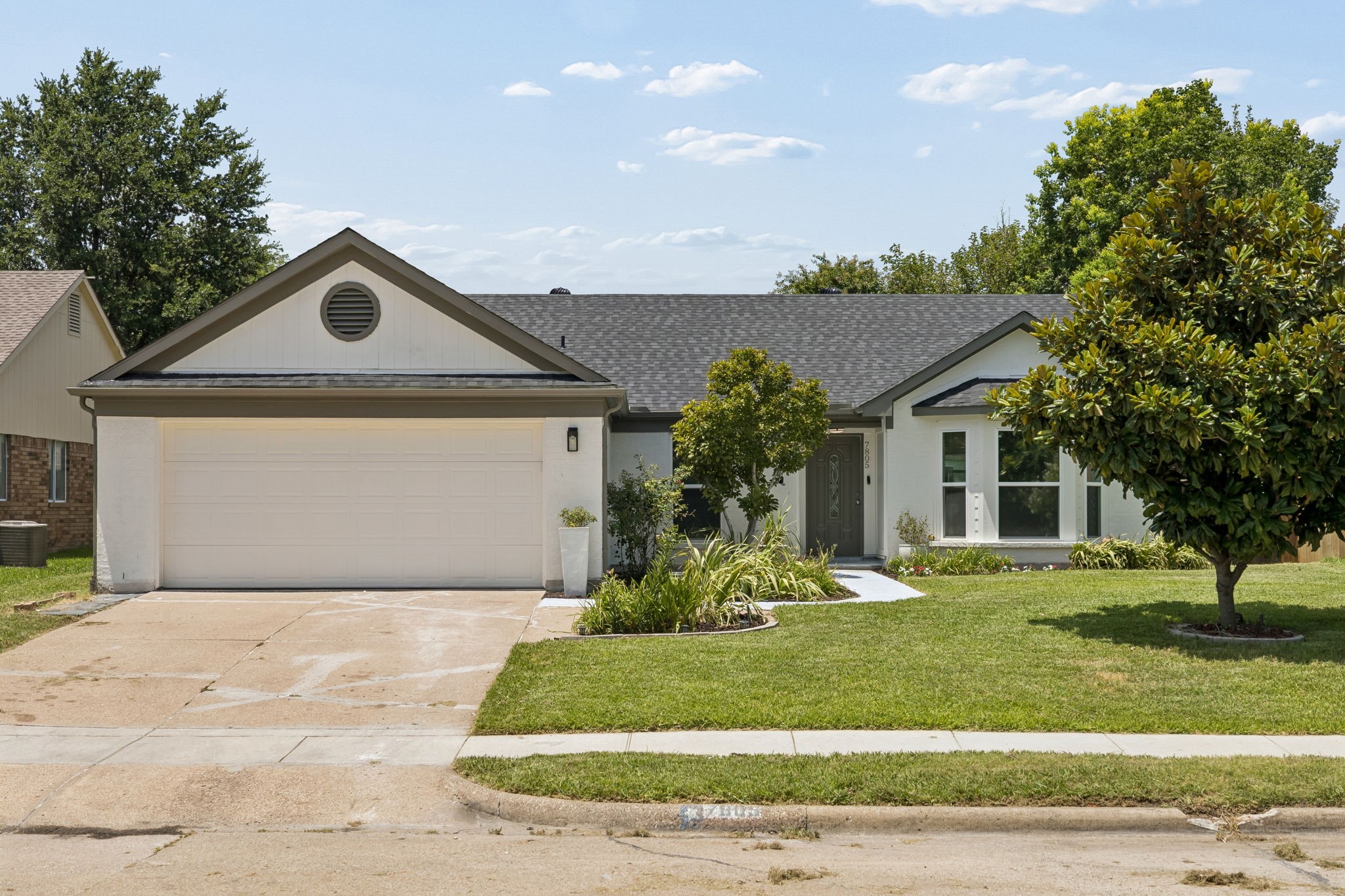 7805 Estates Way