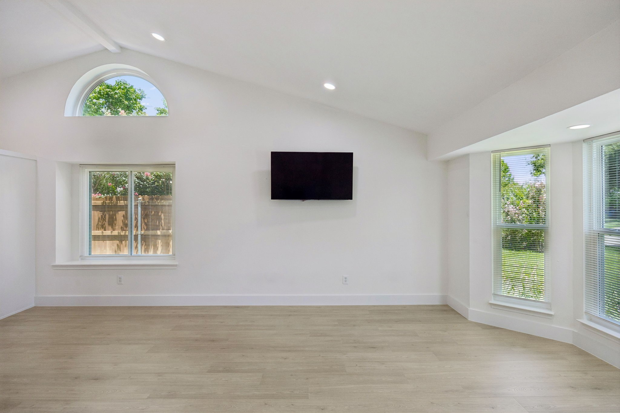7805 Estates Way