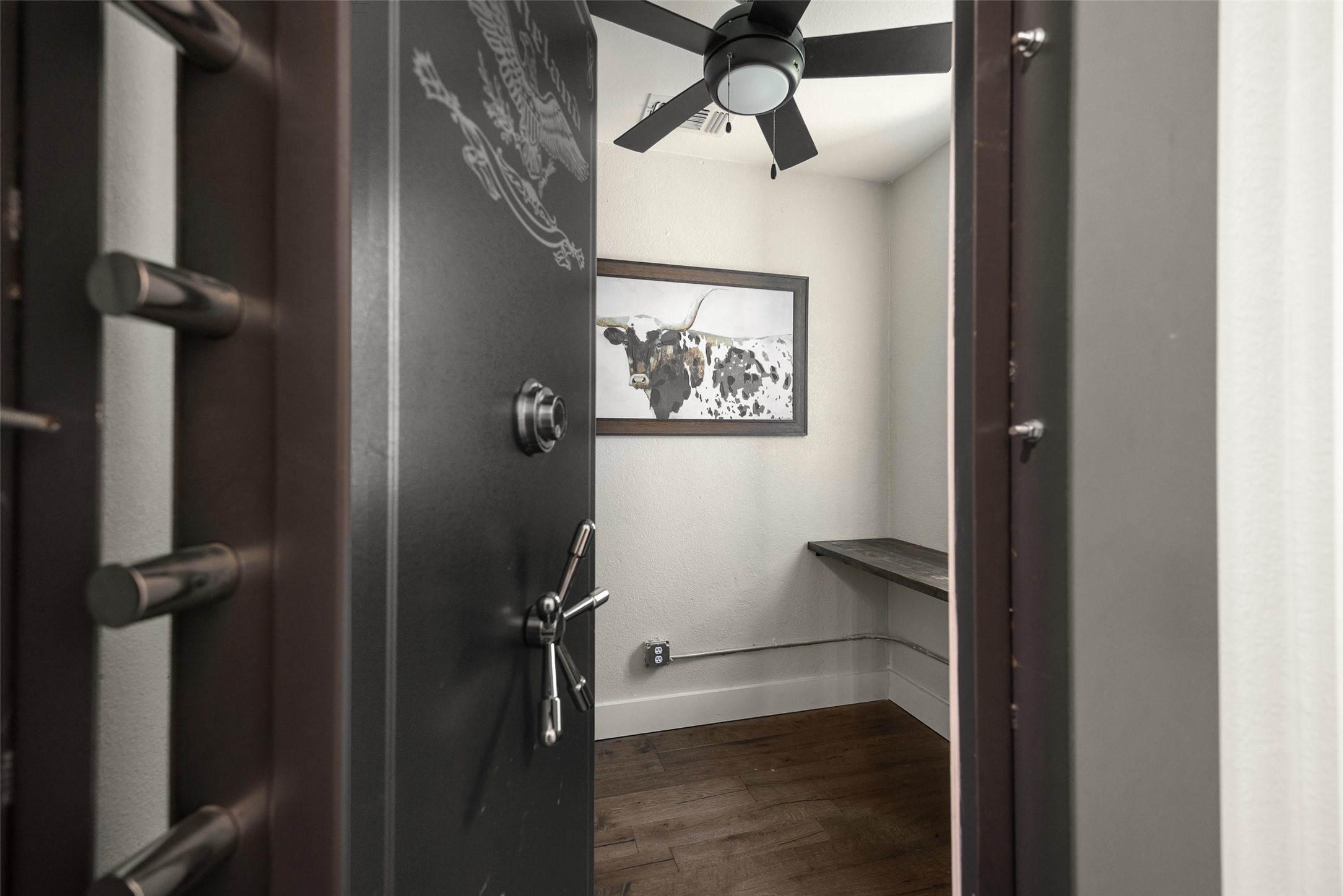 14085 Red Oak Circle S