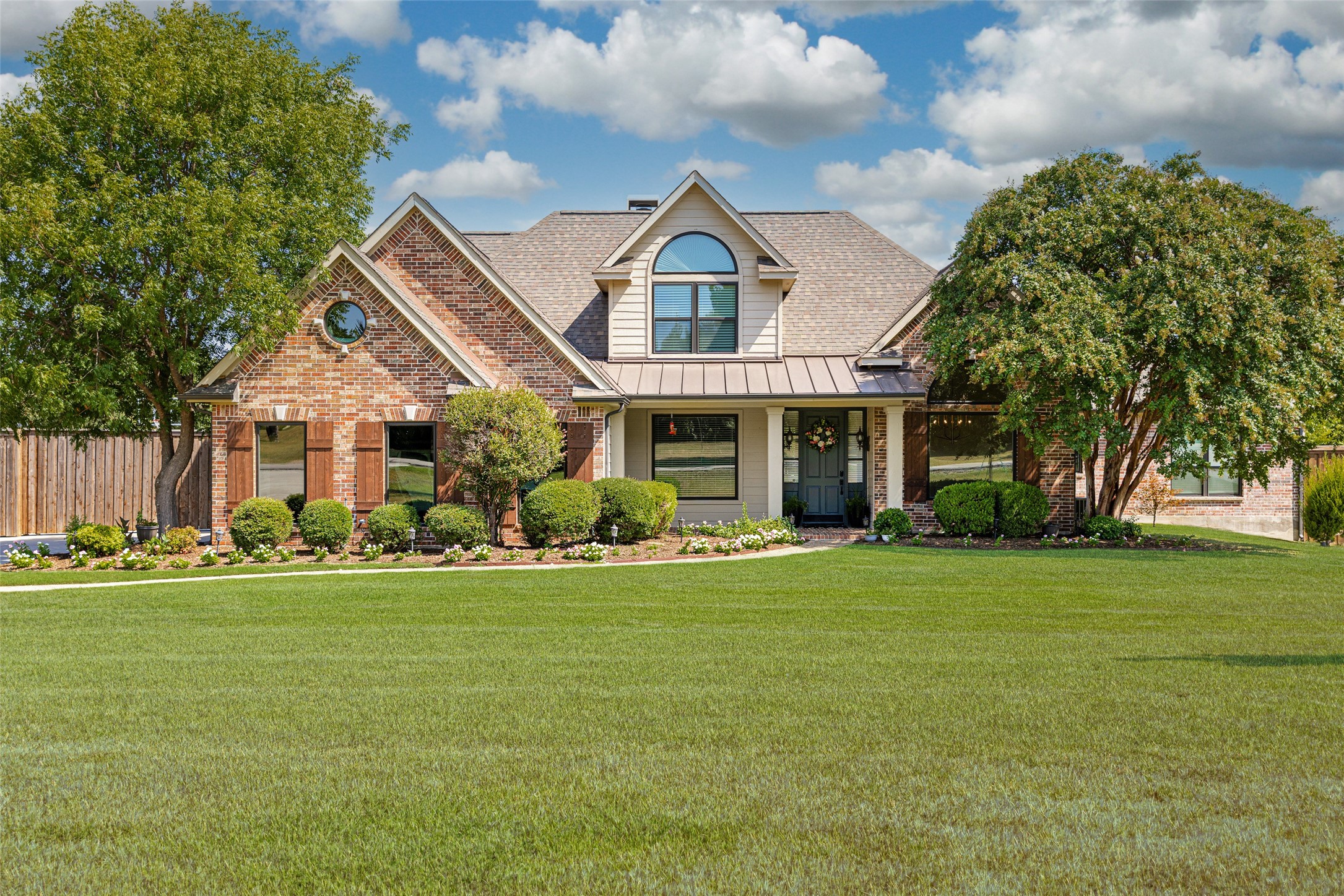 14085 Red Oak Circle S