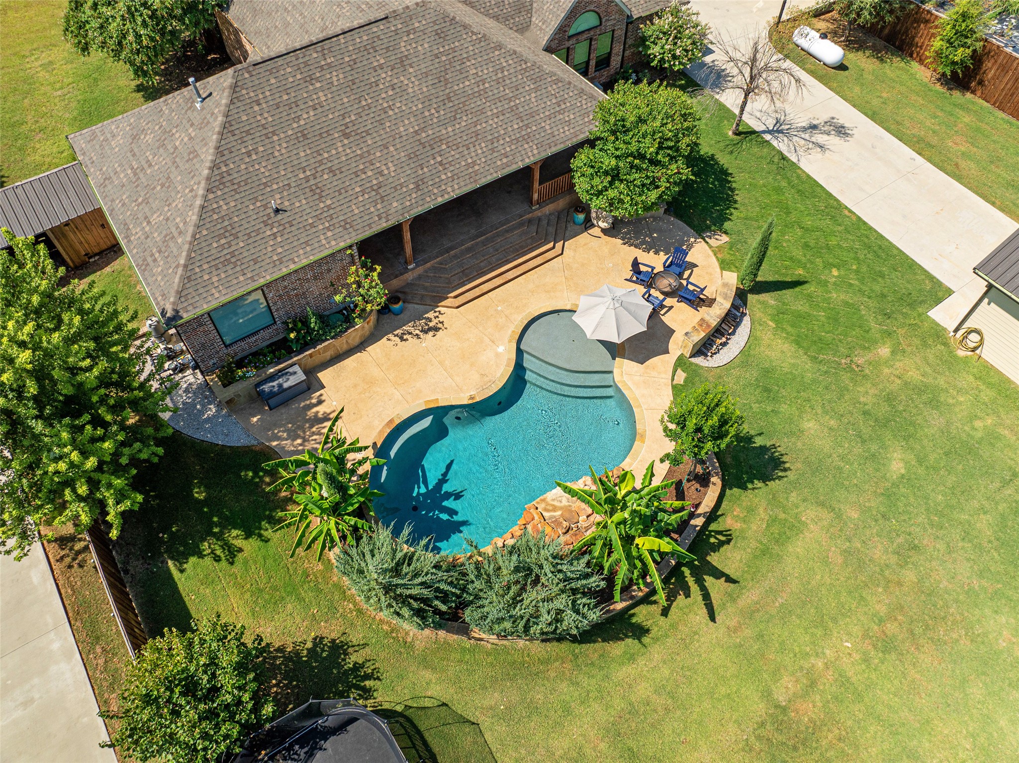 14085 Red Oak Circle S