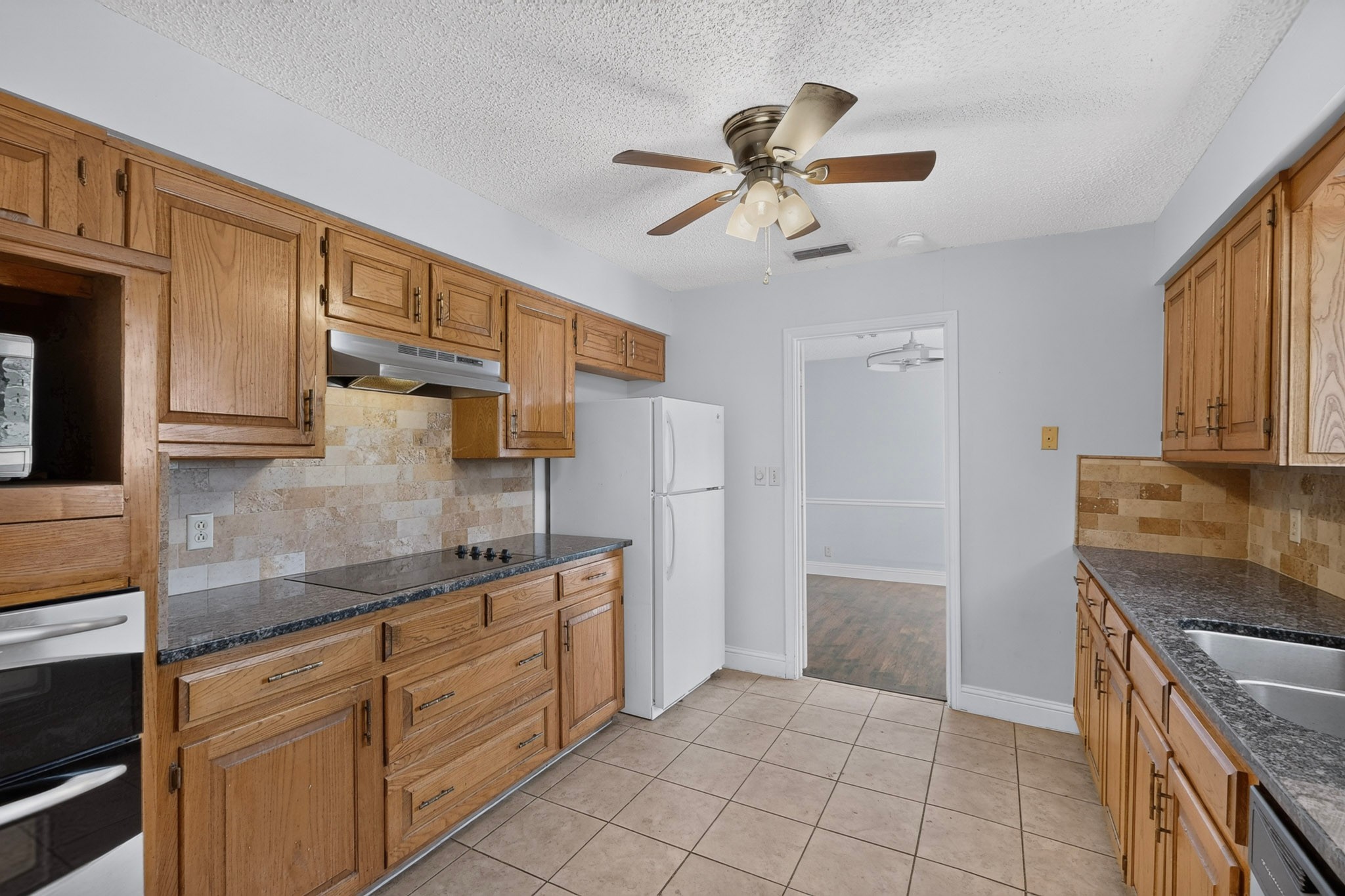 1003 Candlewood Drive