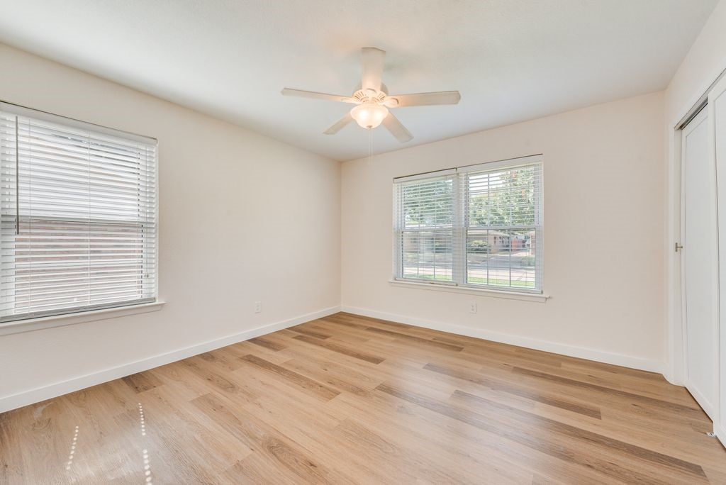 2833 Linden Lea