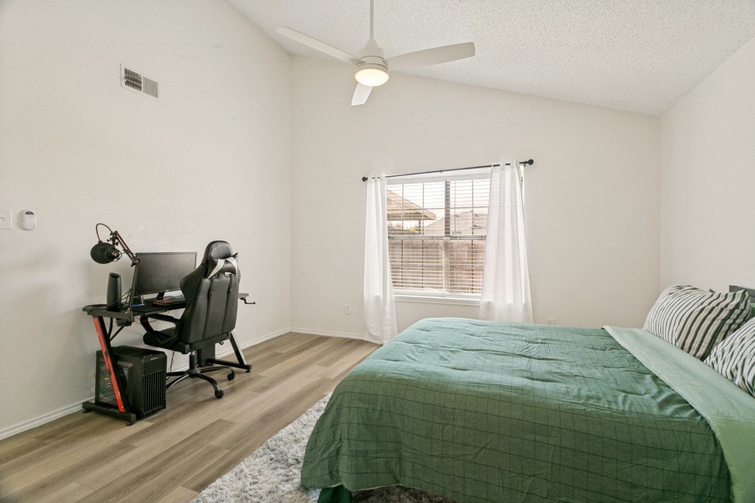 1332 Cedar Ridge Drive