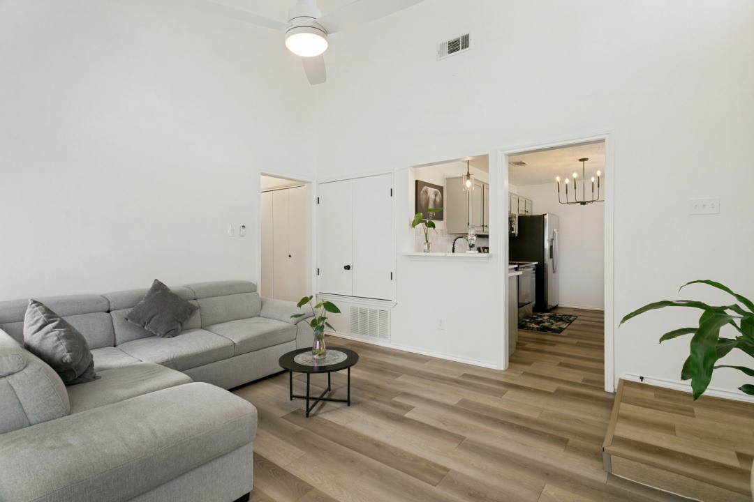 1332 Cedar Ridge Drive