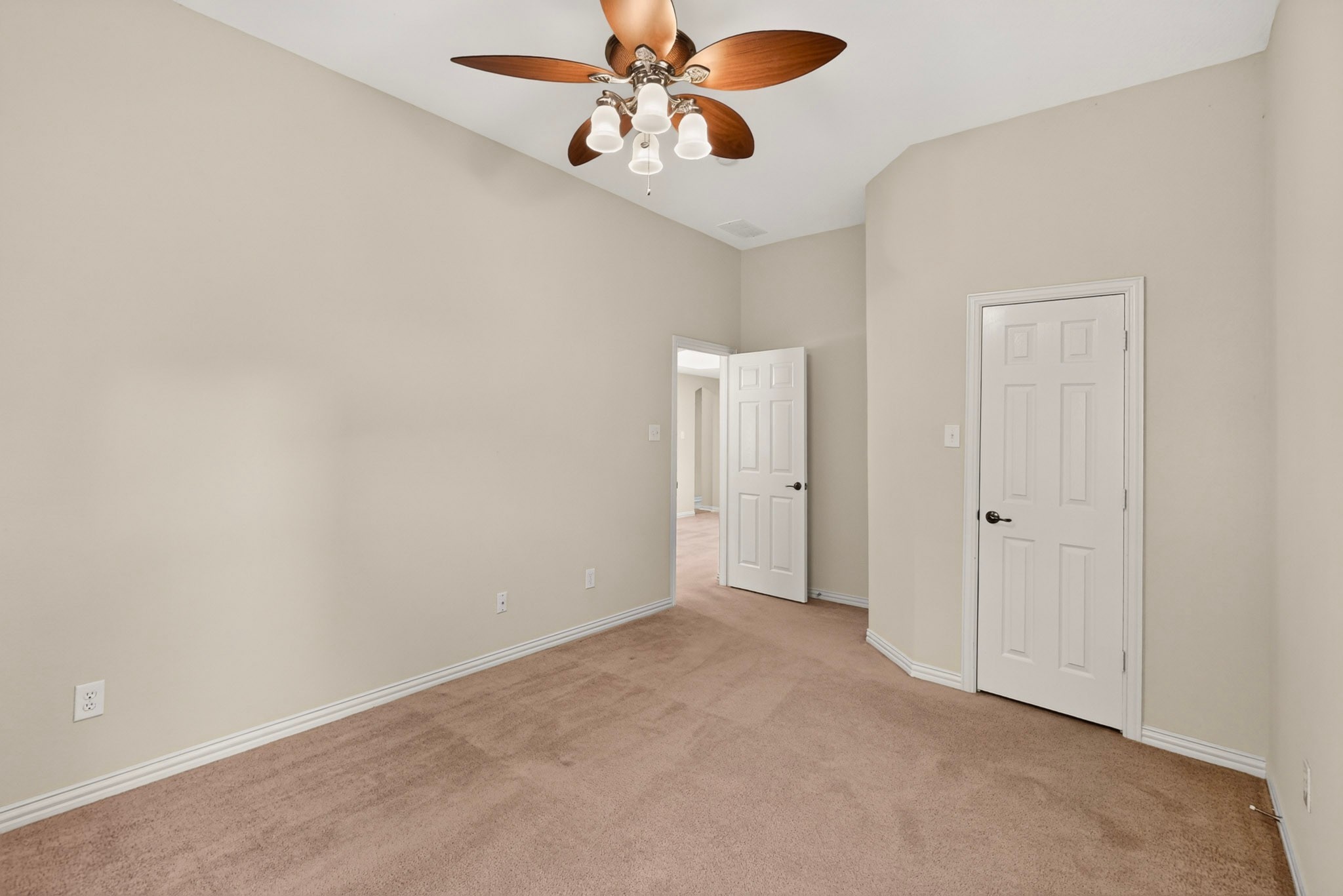 905 Mallard Trail
