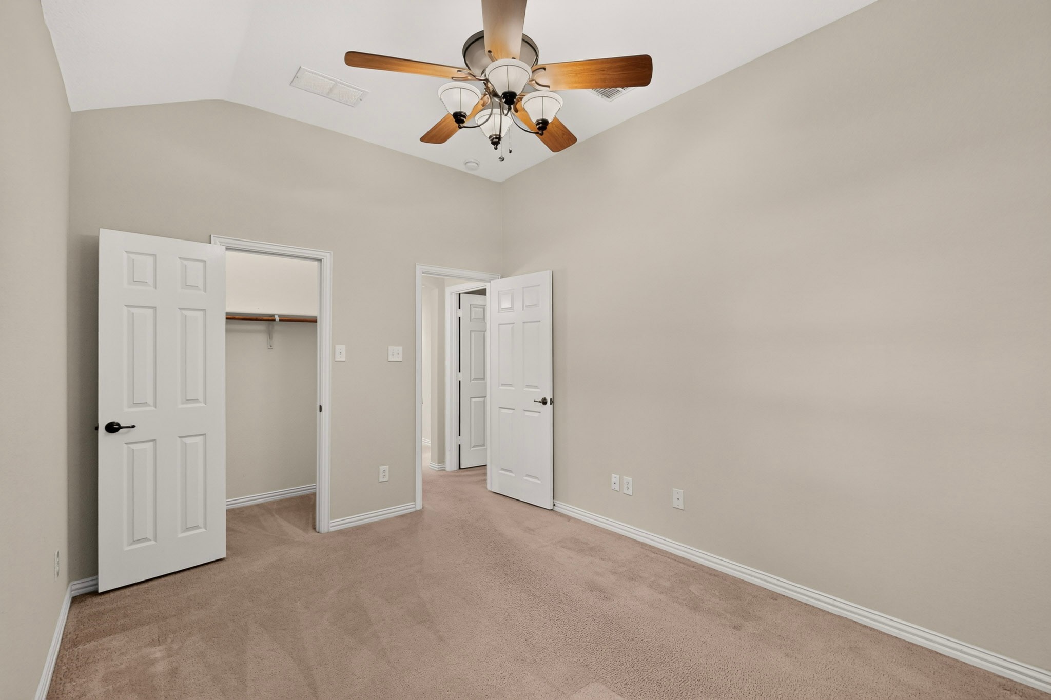 905 Mallard Trail