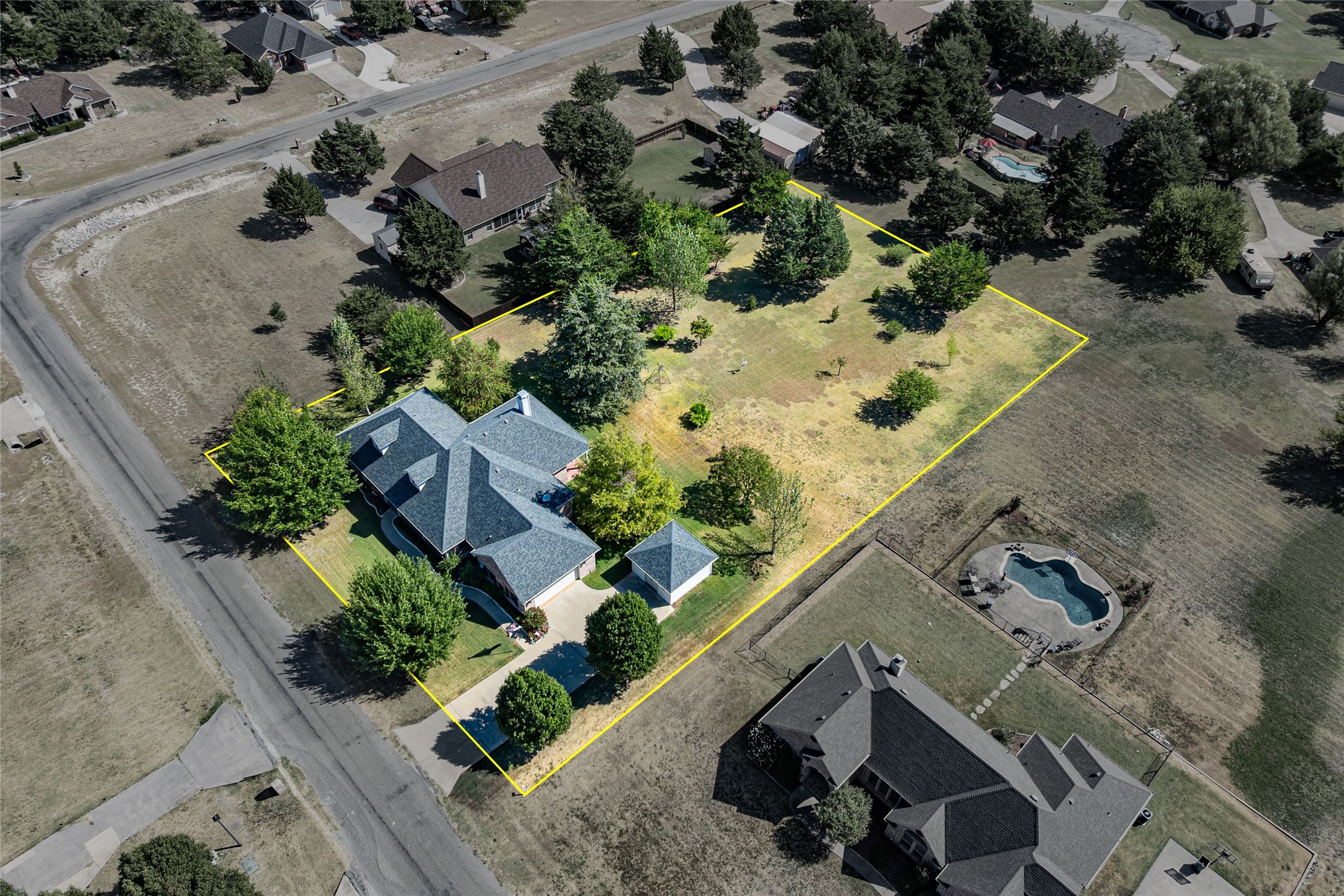 3711 Heatherwood Lane